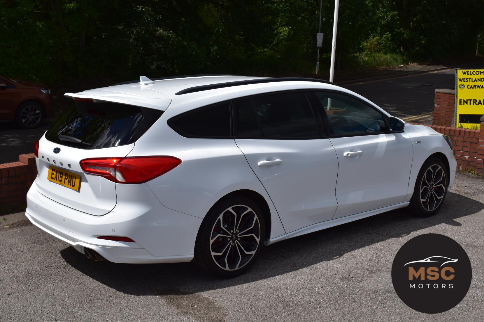 Ford Focus view 19