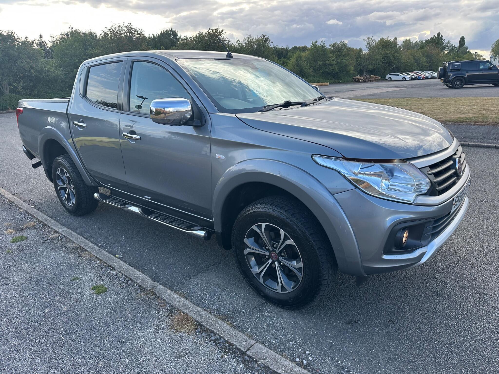 Fiat Fullback view 2