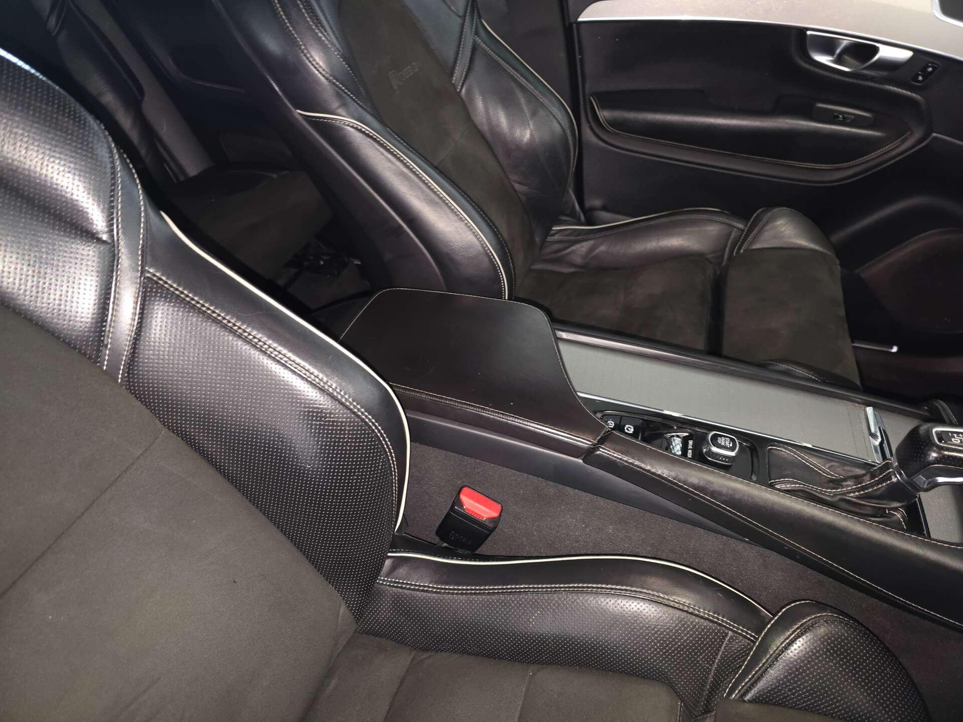 Volvo XC90 view 56