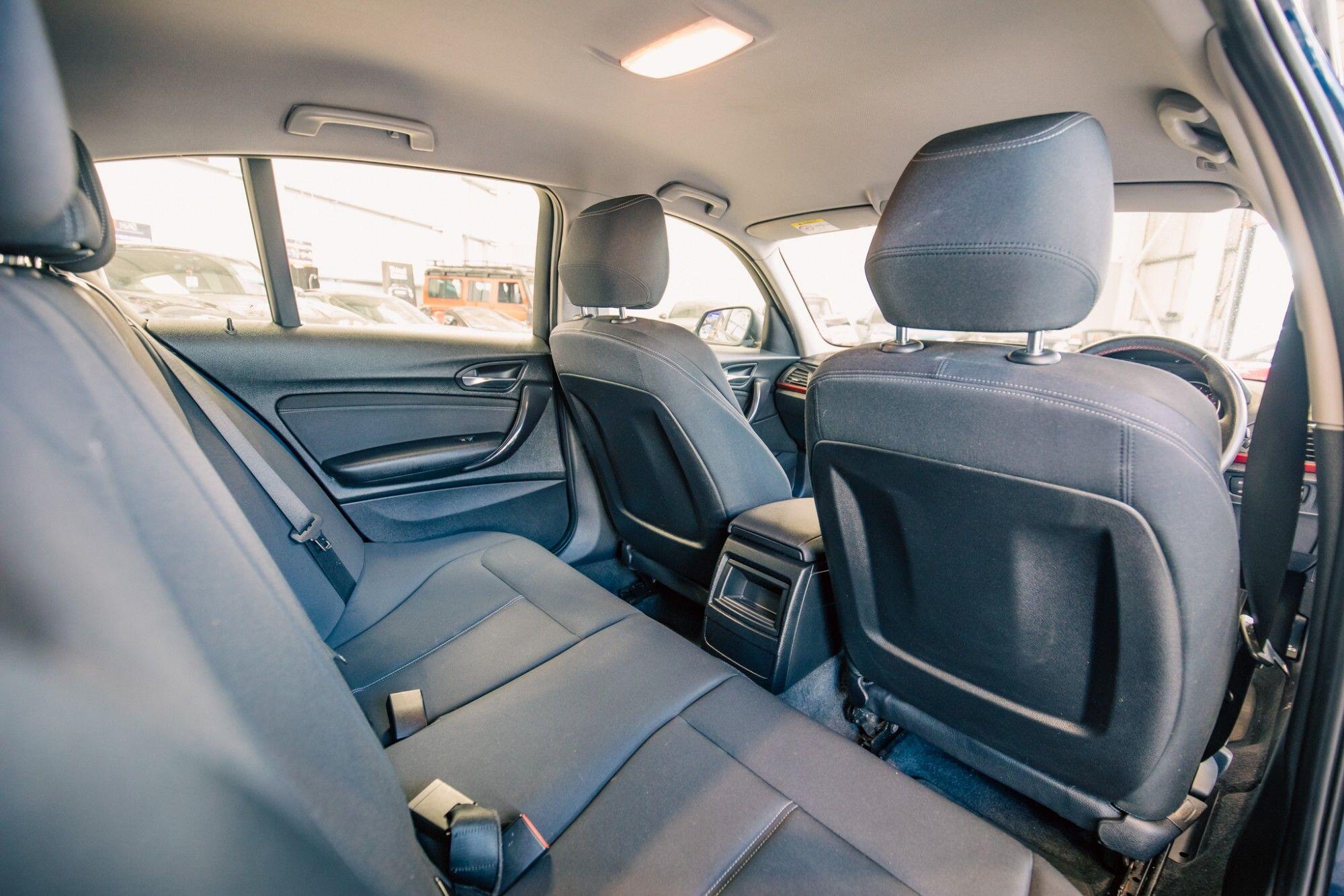 BMW 1 Series view 9