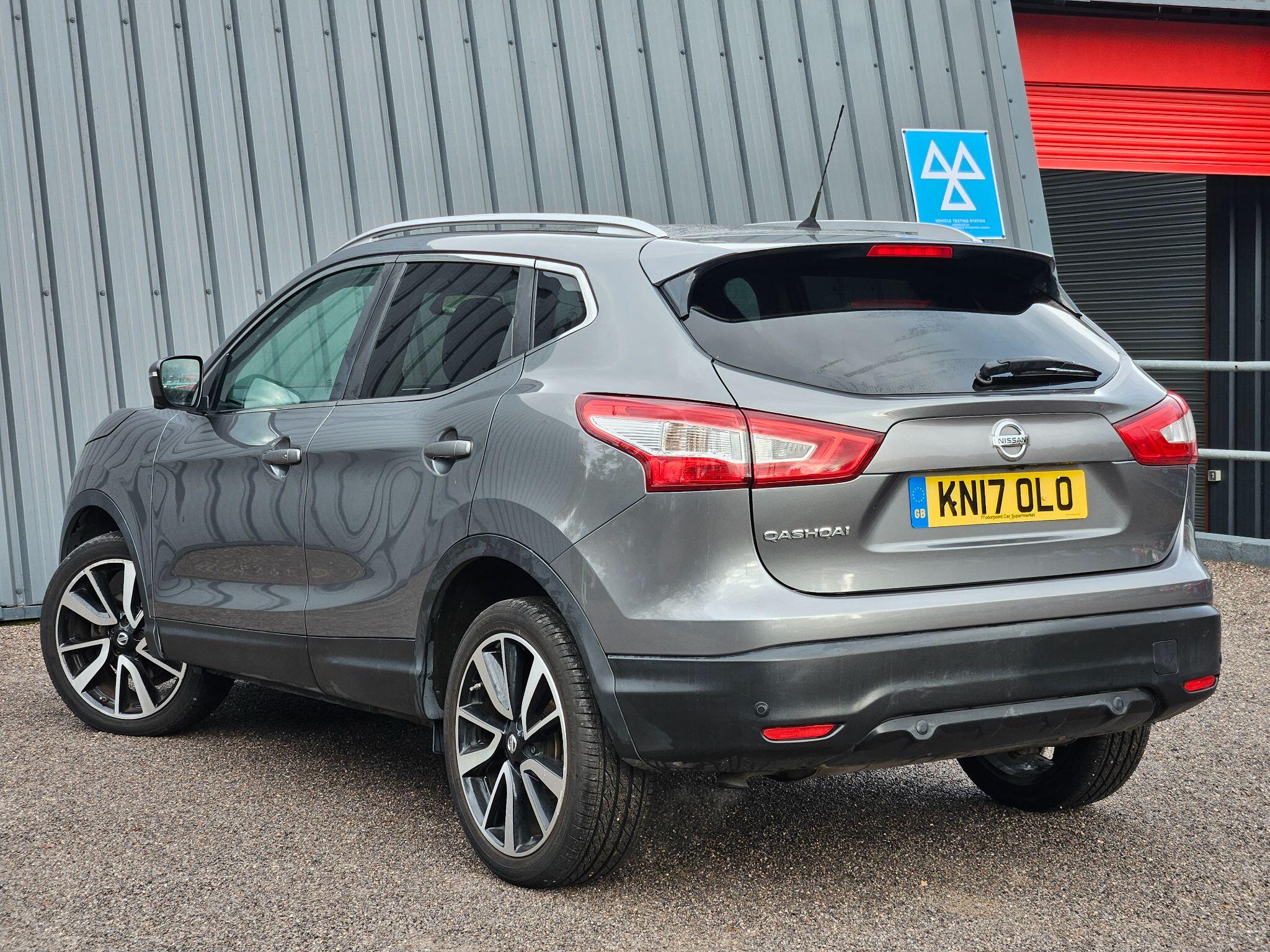 2017 Nissan Qashqai image 10