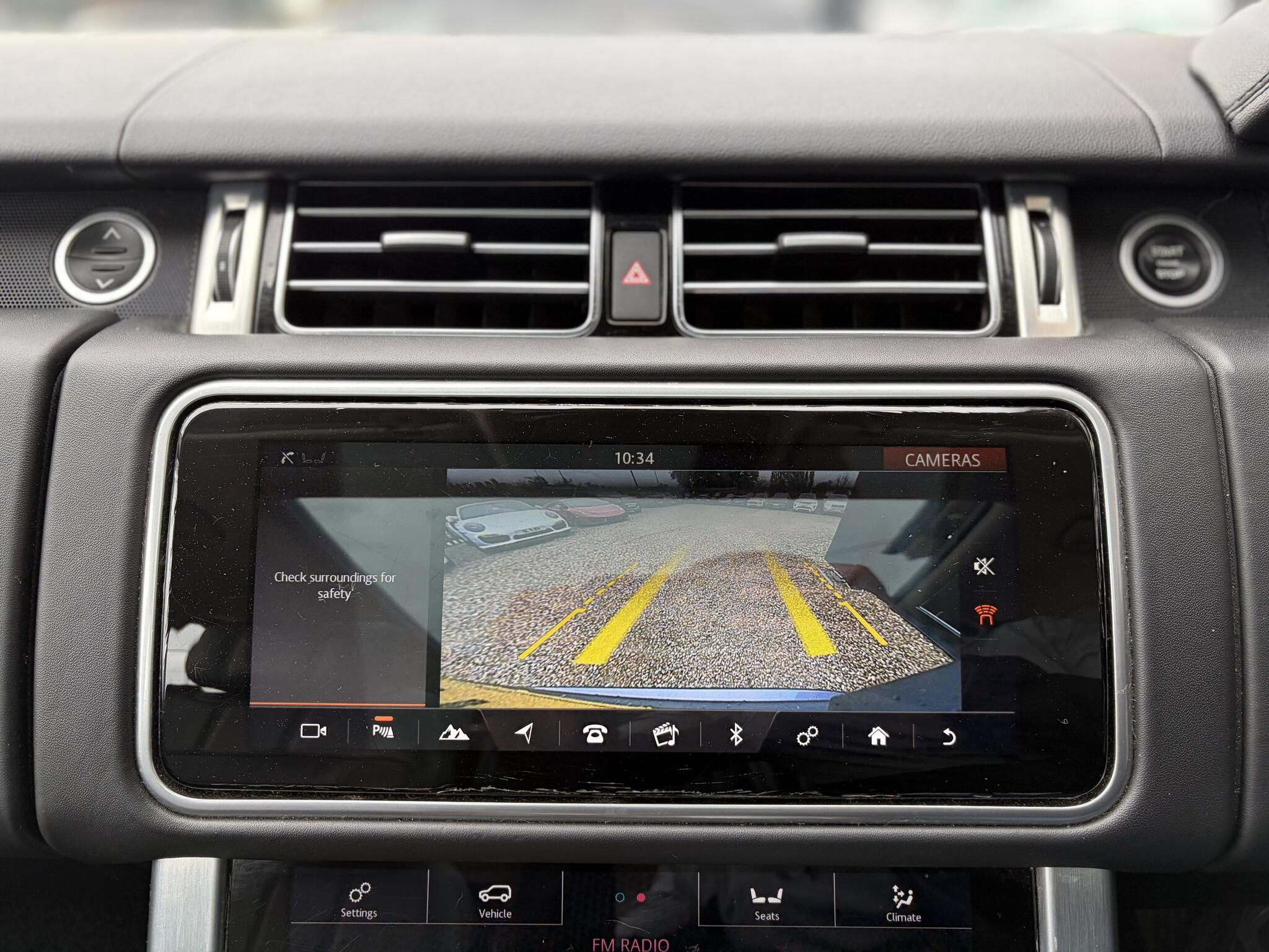 Land Rover Range Rover view 14