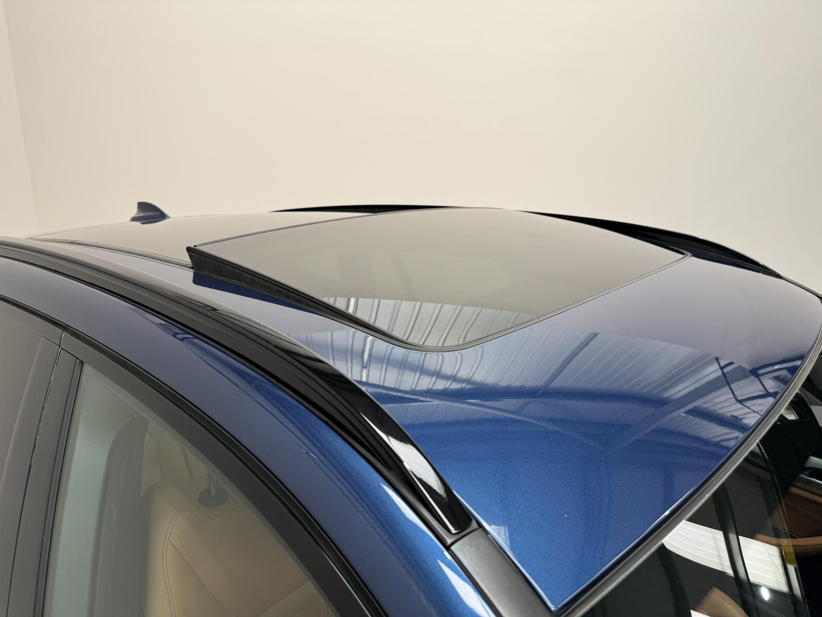 BMW X3 view 2