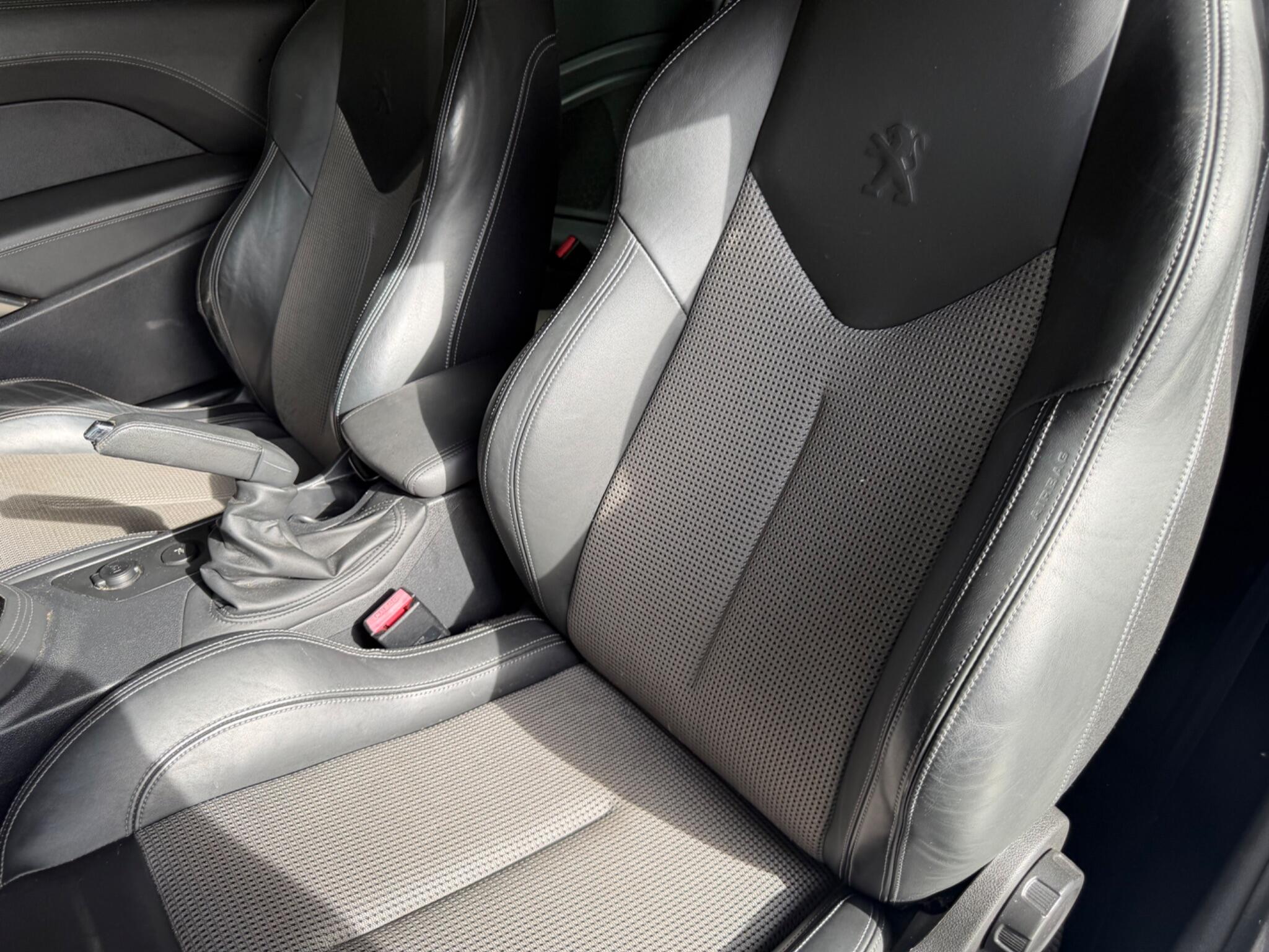 Peugeot RCZ view 52