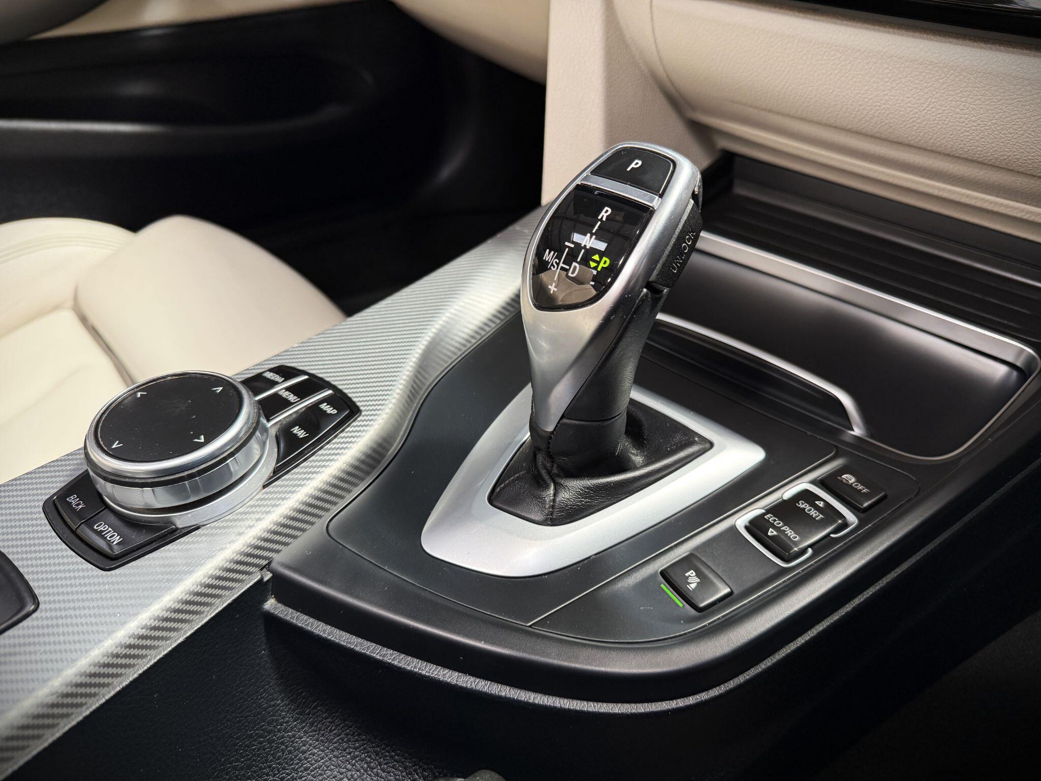 BMW 4 Series view 9