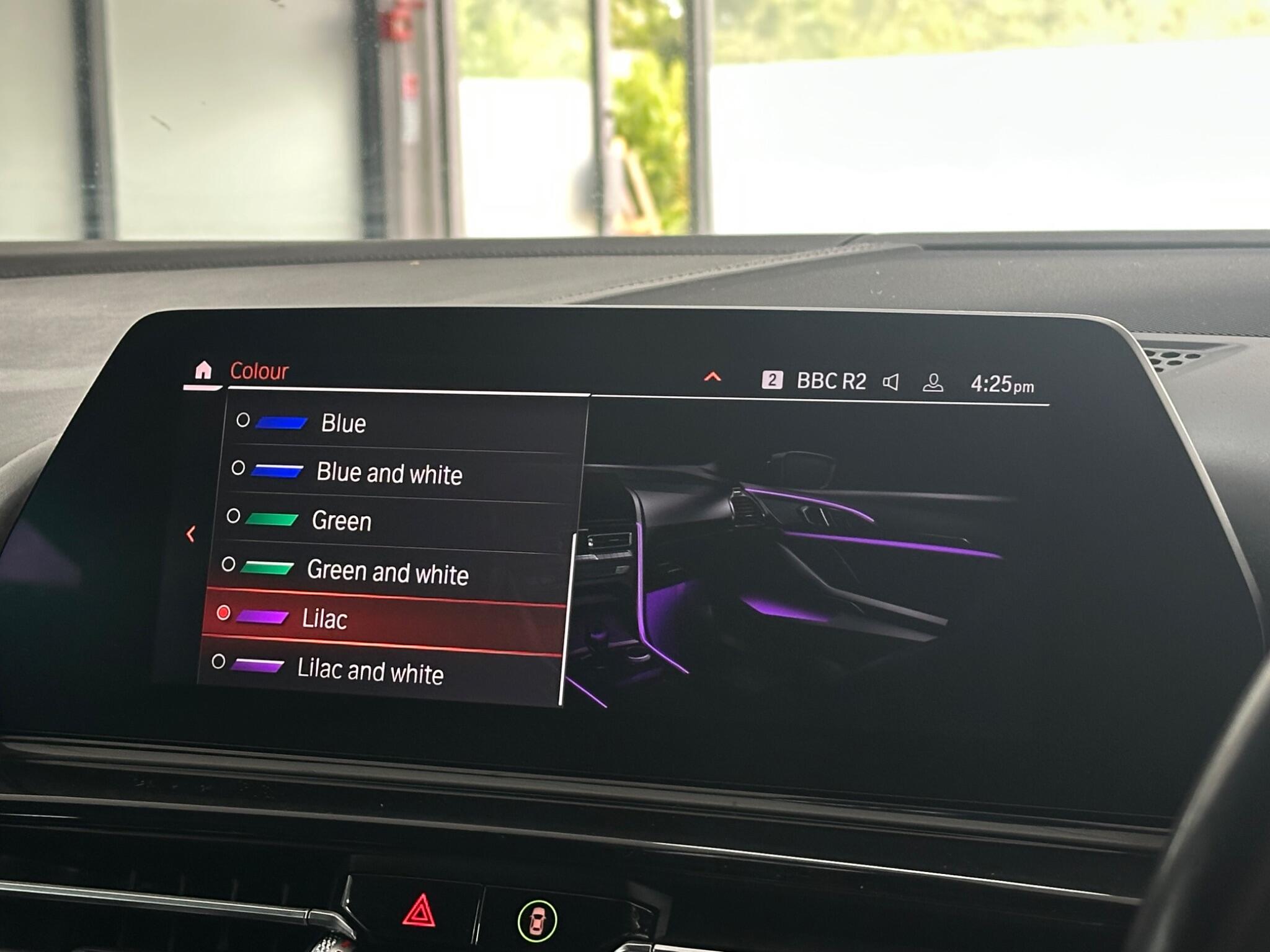 BMW 8 Series view 31