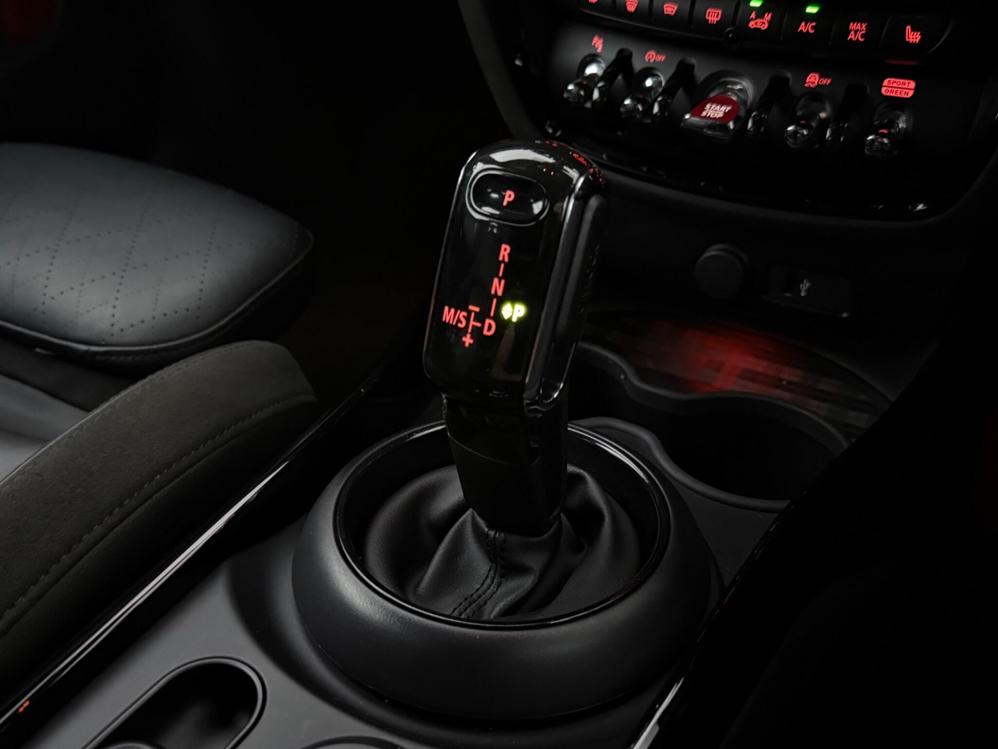Mini Clubman view 19