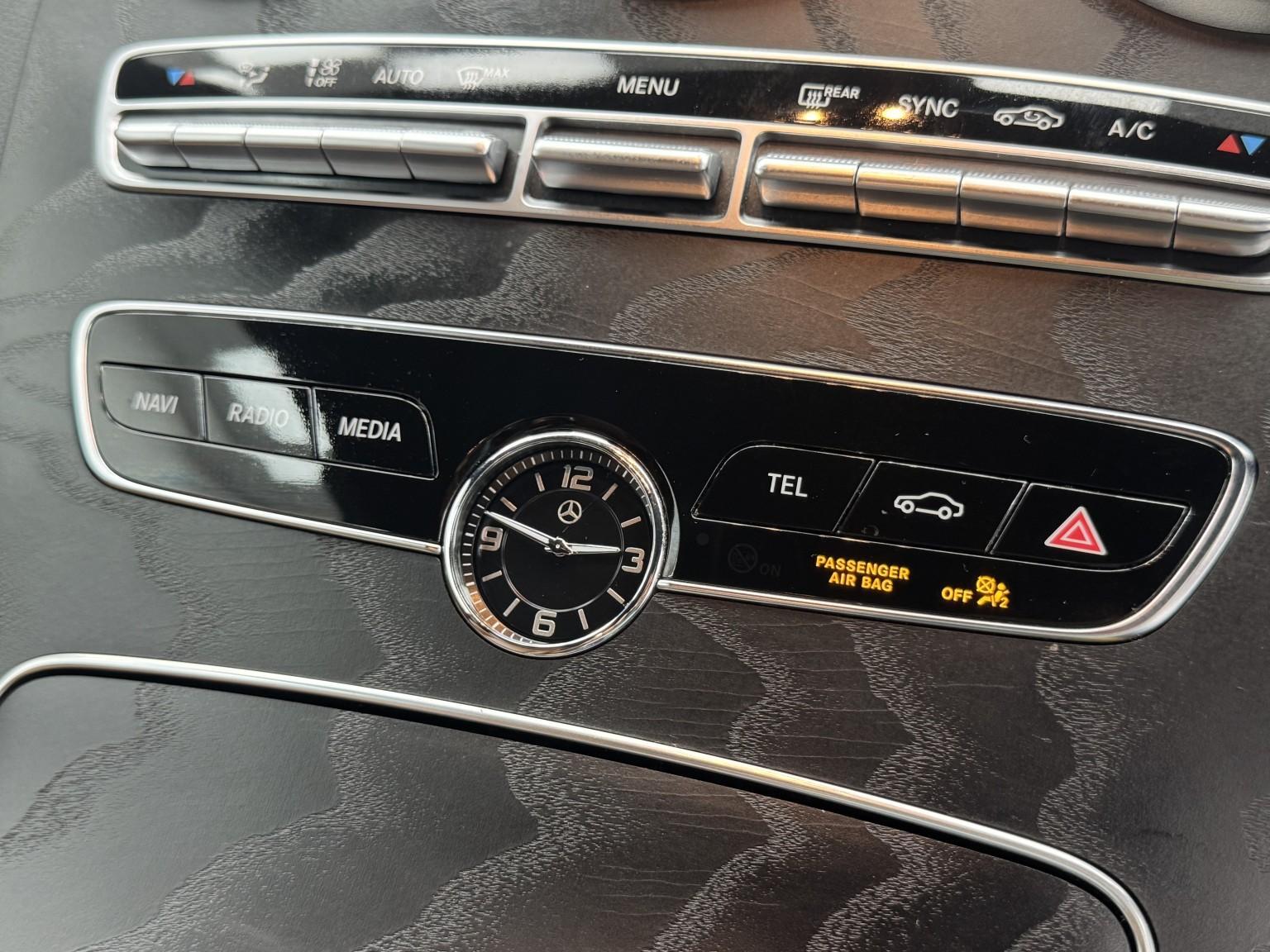 Mercedes-Benz C-Class view 49