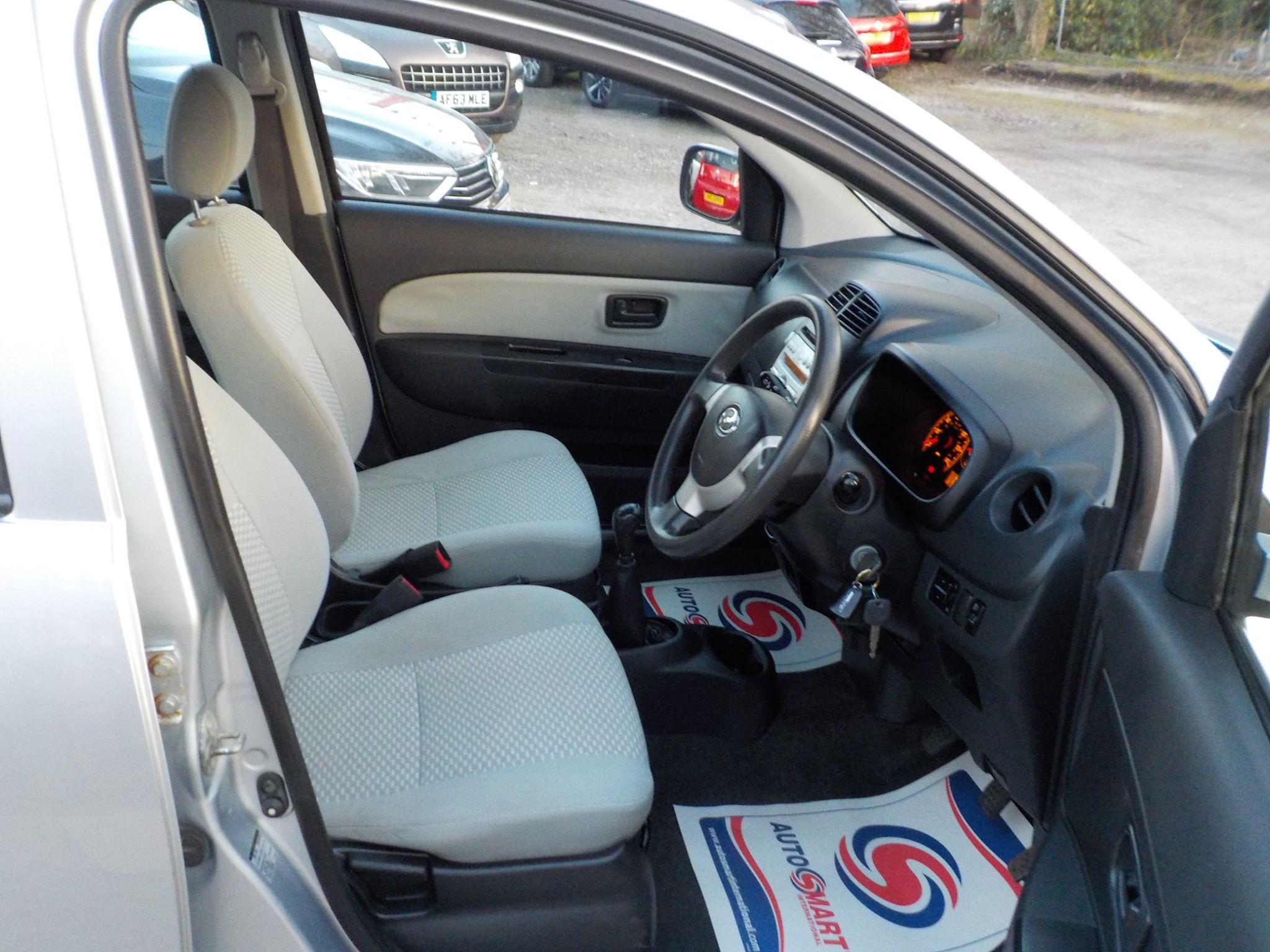 Perodua Myvi 1.3 SXi Lux 5dr