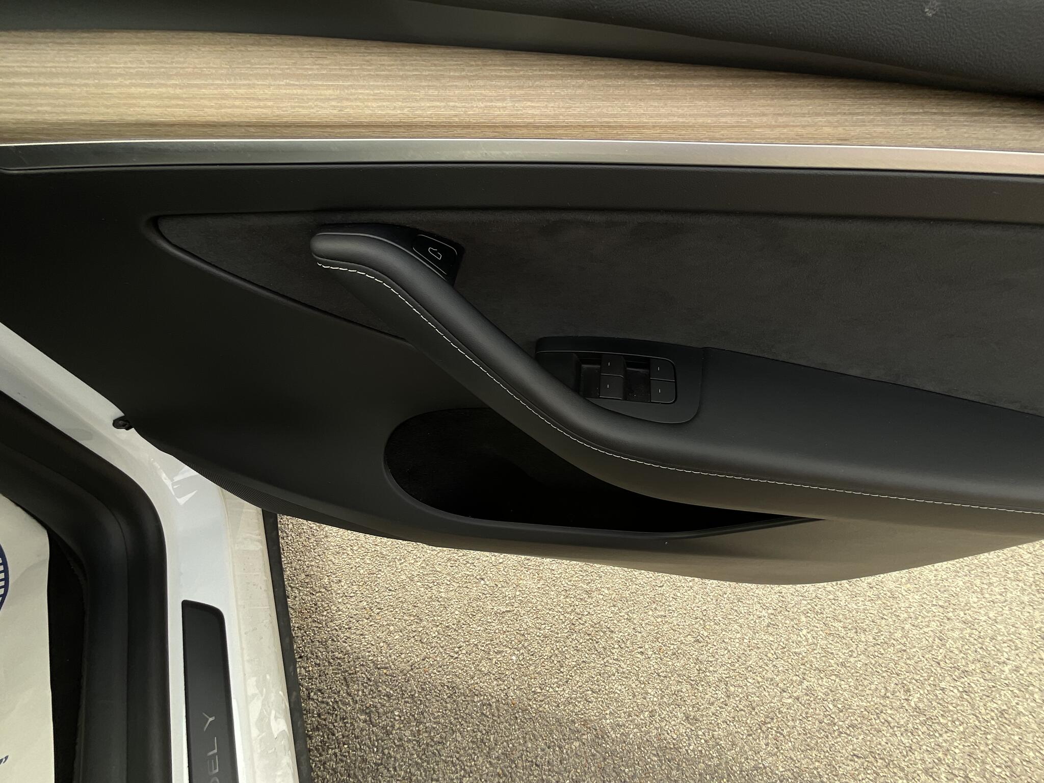 Tesla Model Y view 31