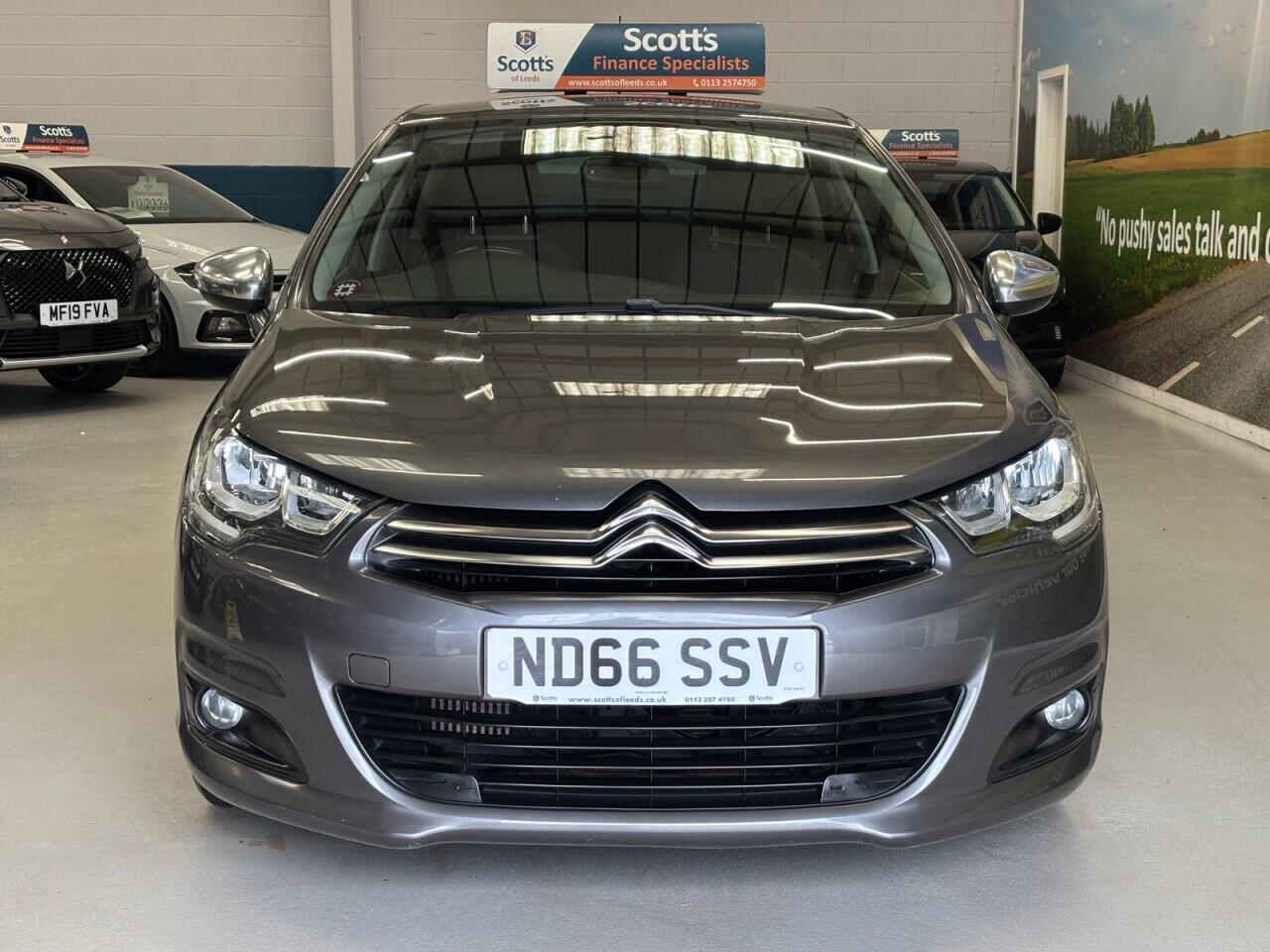 Citroen C4 view 2