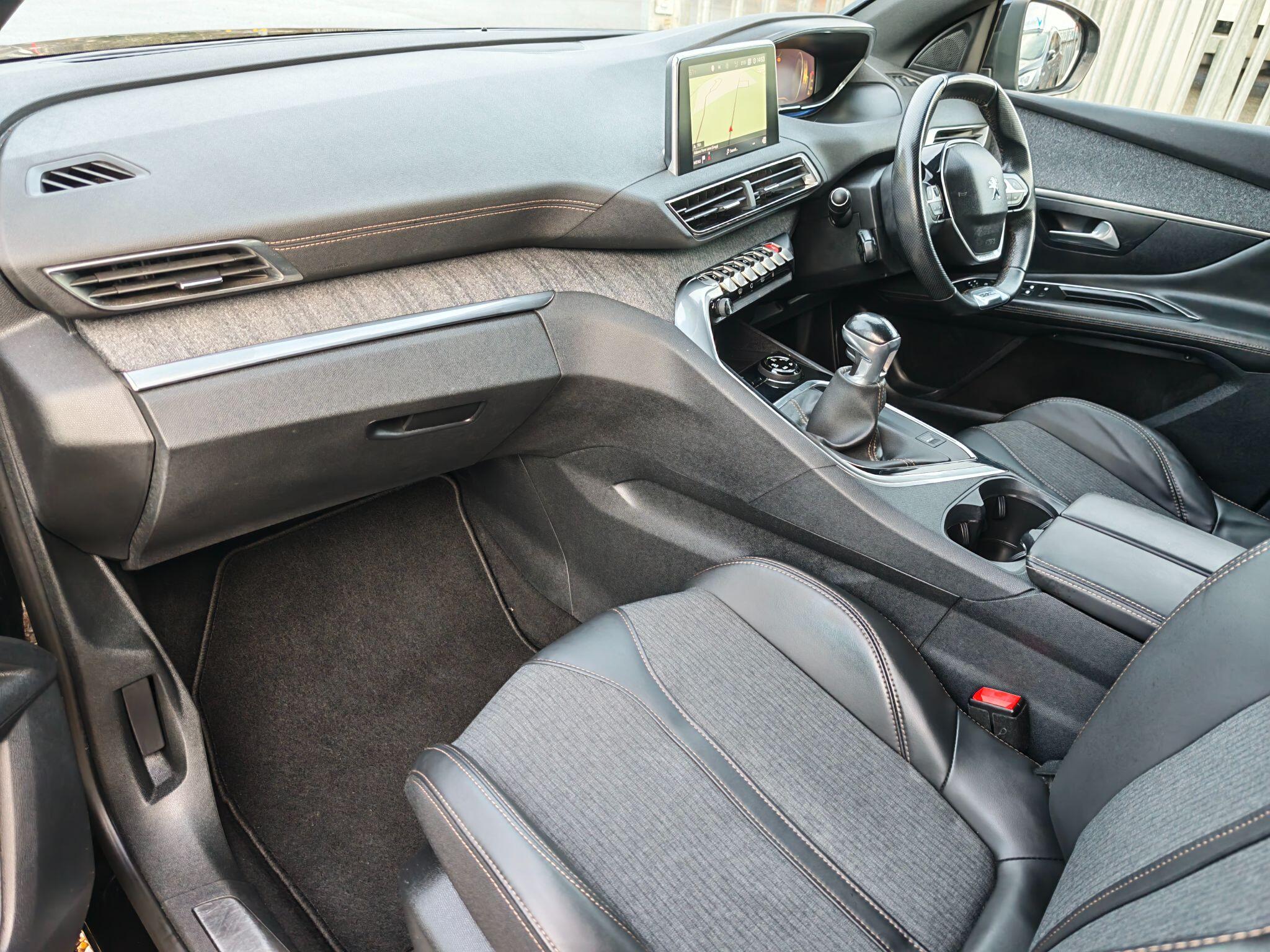 Peugeot 3008 view 39