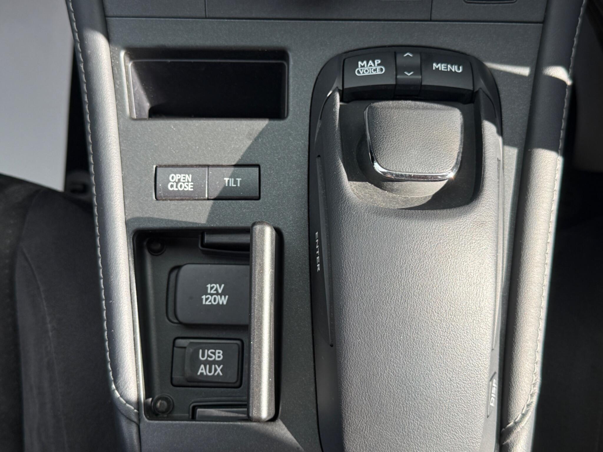 Lexus CT - Image 58