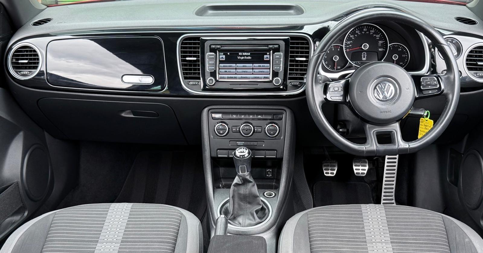Volkswagen Beetle view 26