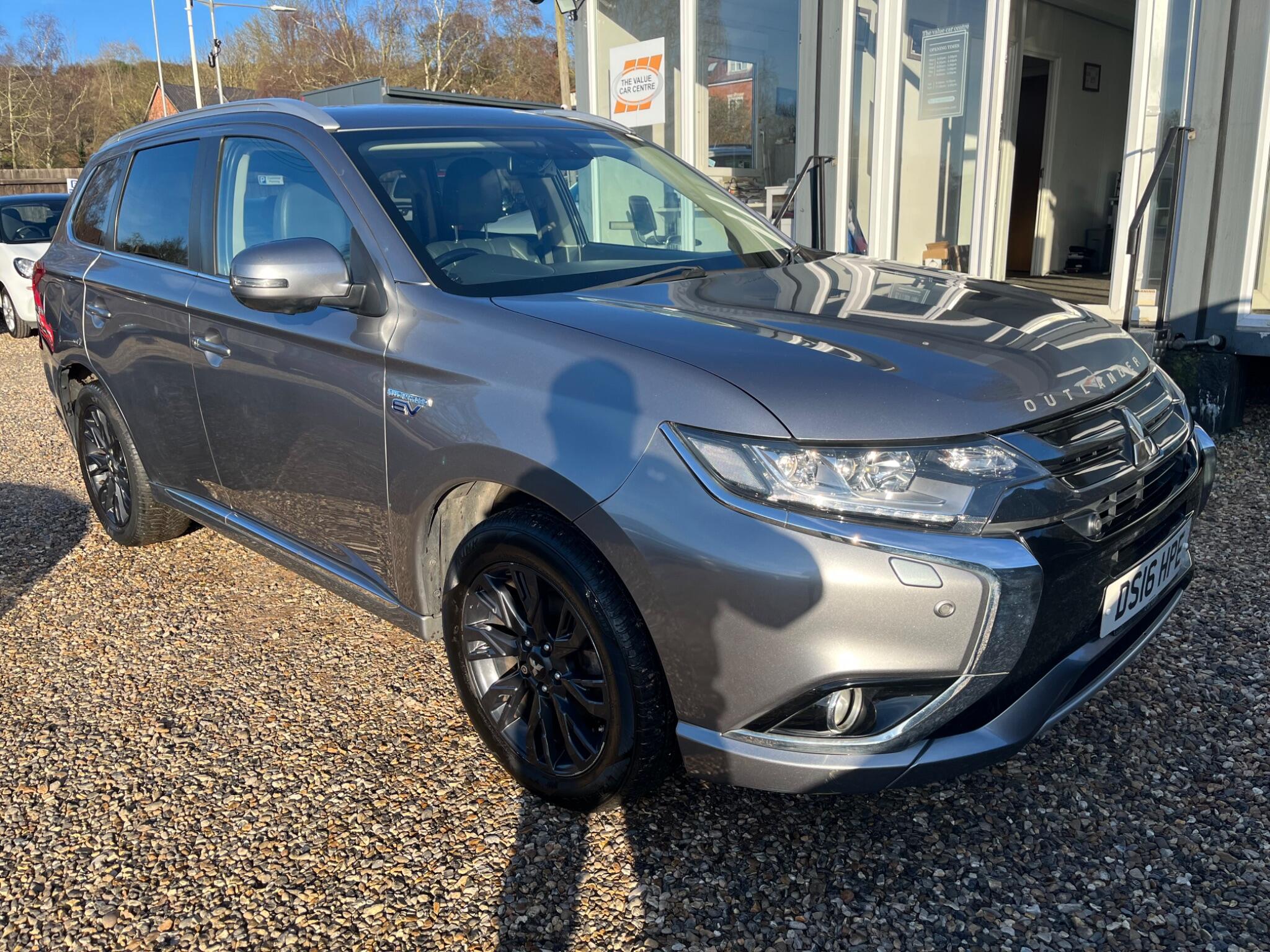2016 Mitsubishi Outlander in Grey for sale