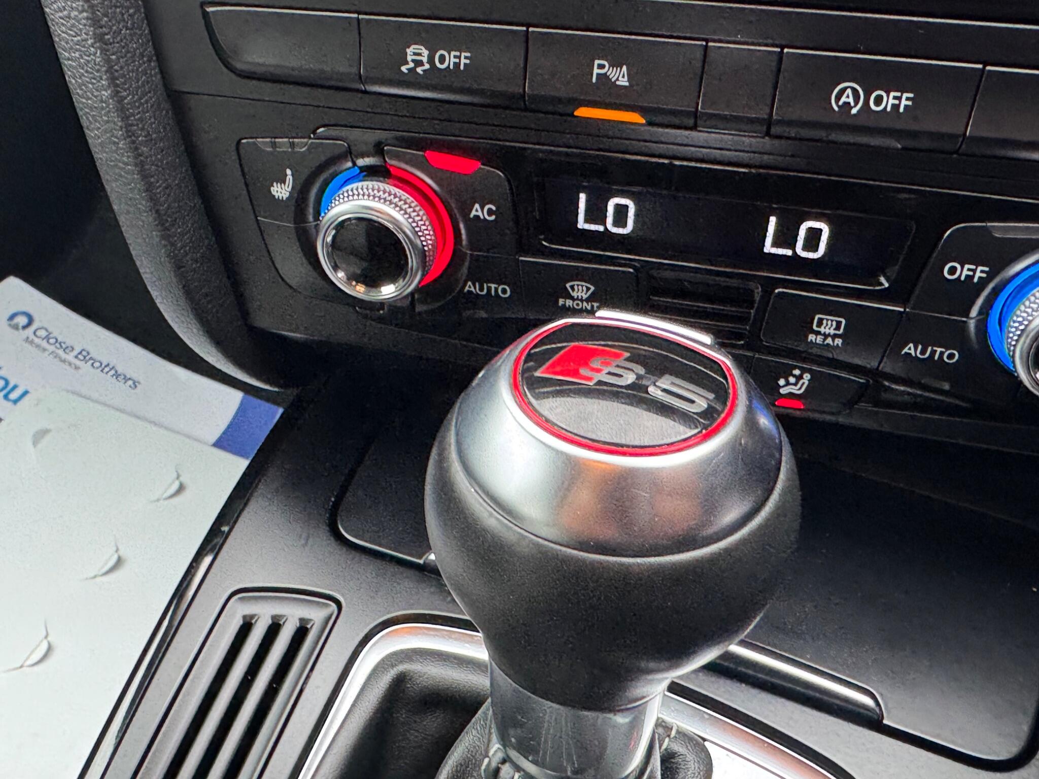 Audi S5 view 25