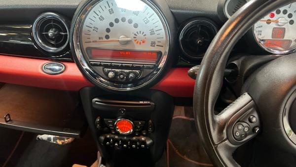Mini Coupe view 15