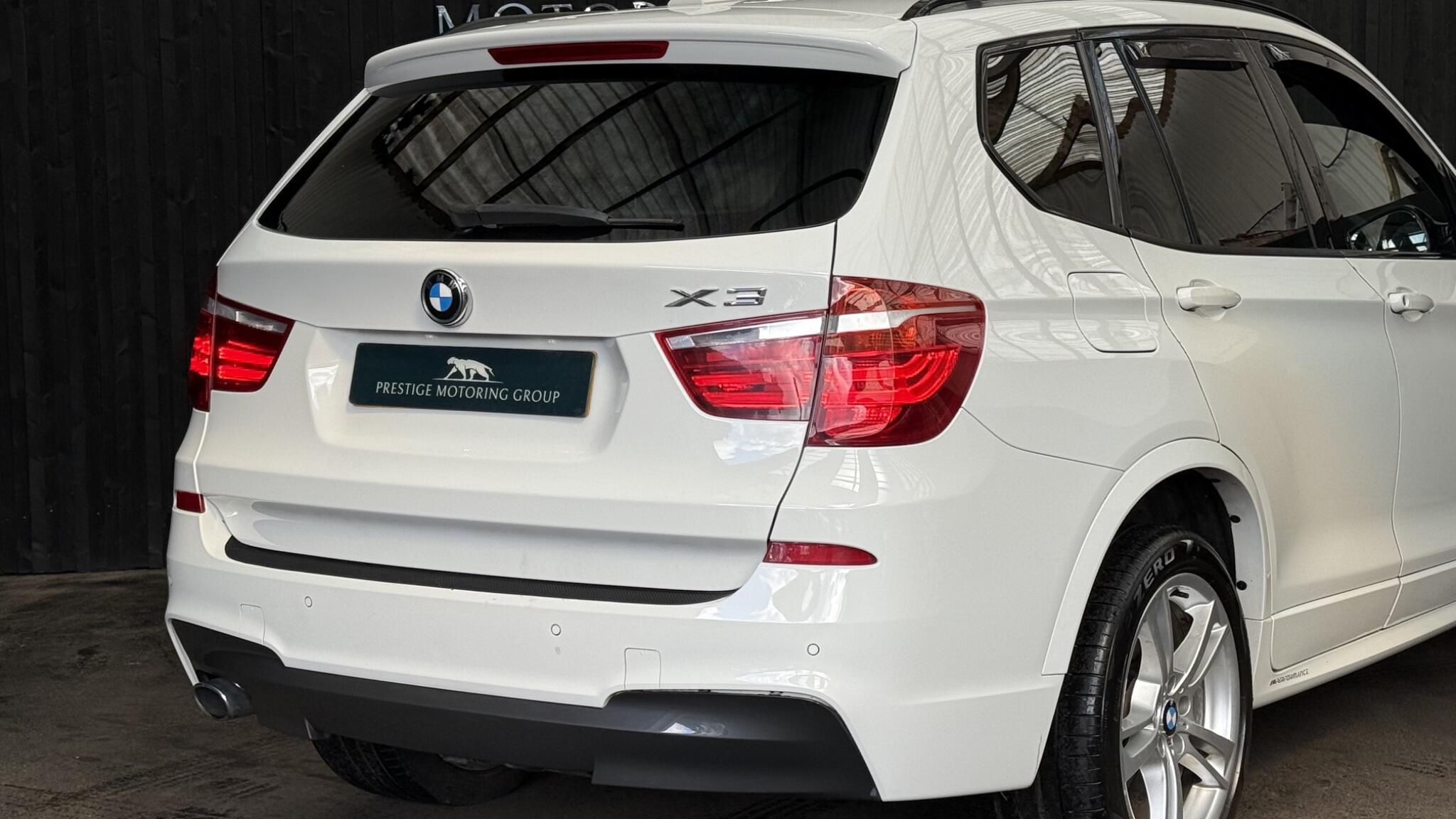 BMW X3 view 11
