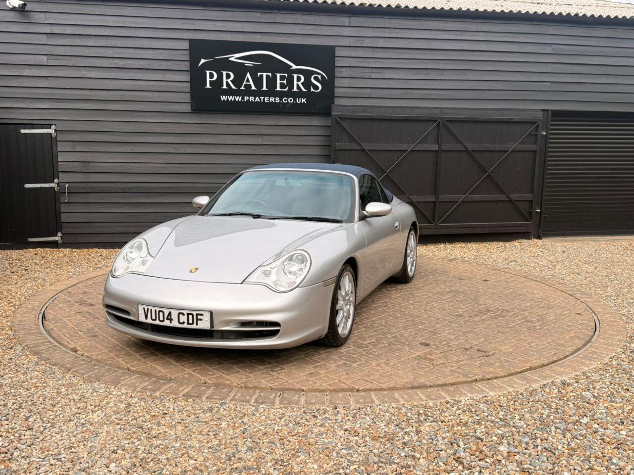 Porsche 911 view 26