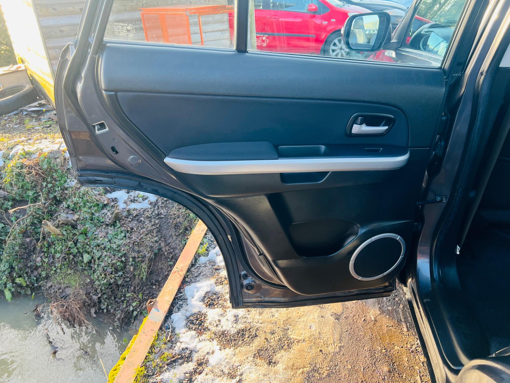2012 Suzuki Grand Vitara 1.9 DDiS SZ-T 4WD Euro 5 5dr • 72,057 miles image 17