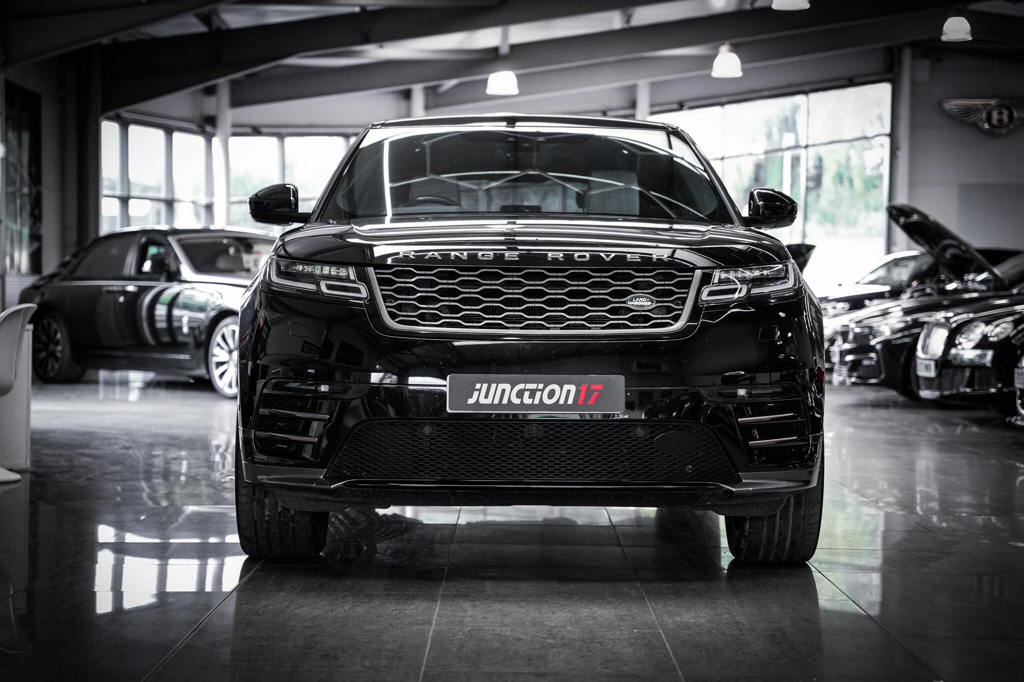 Land Rover Range Rover Velar view 11