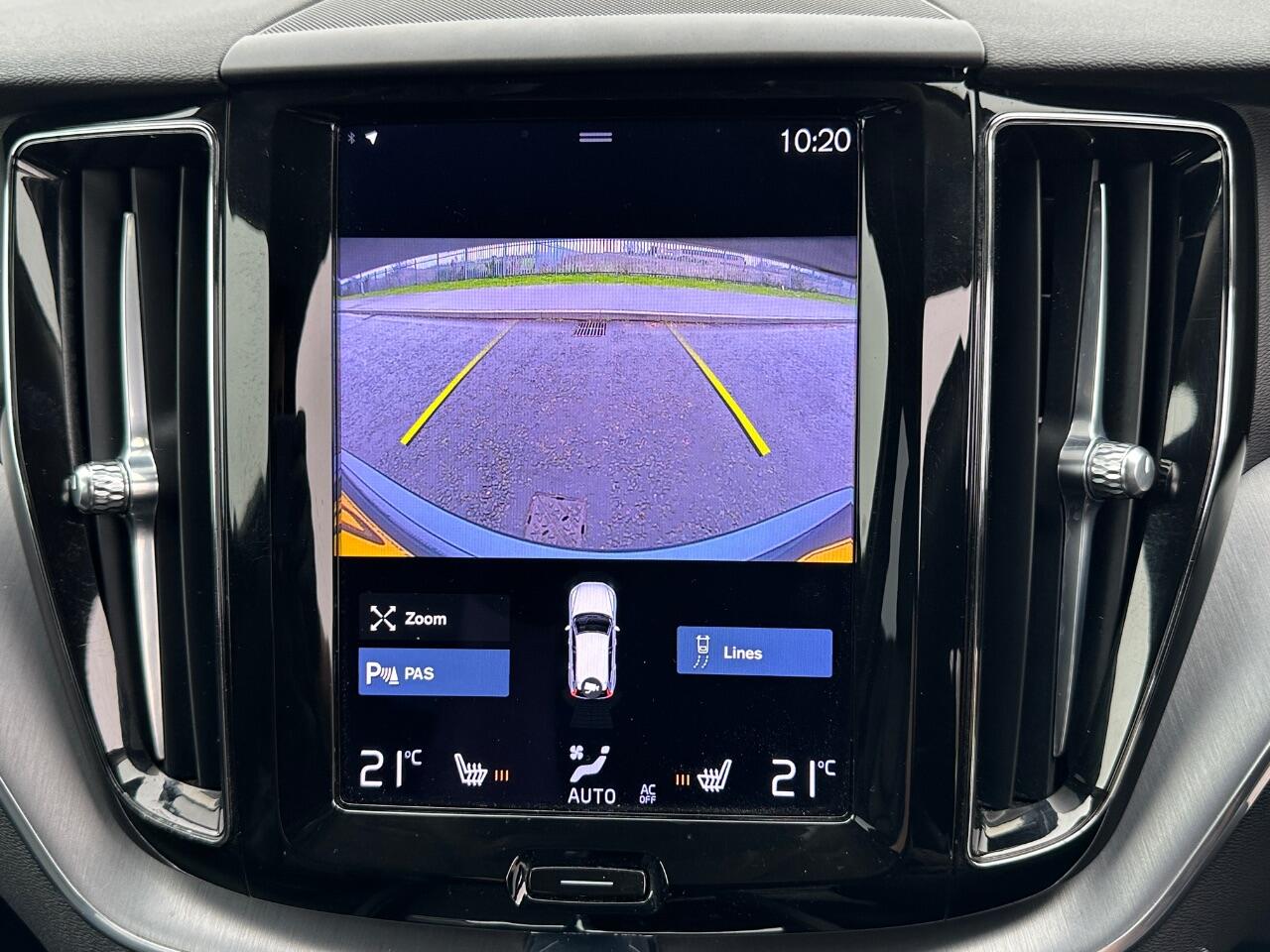 Volvo XC60 view 16