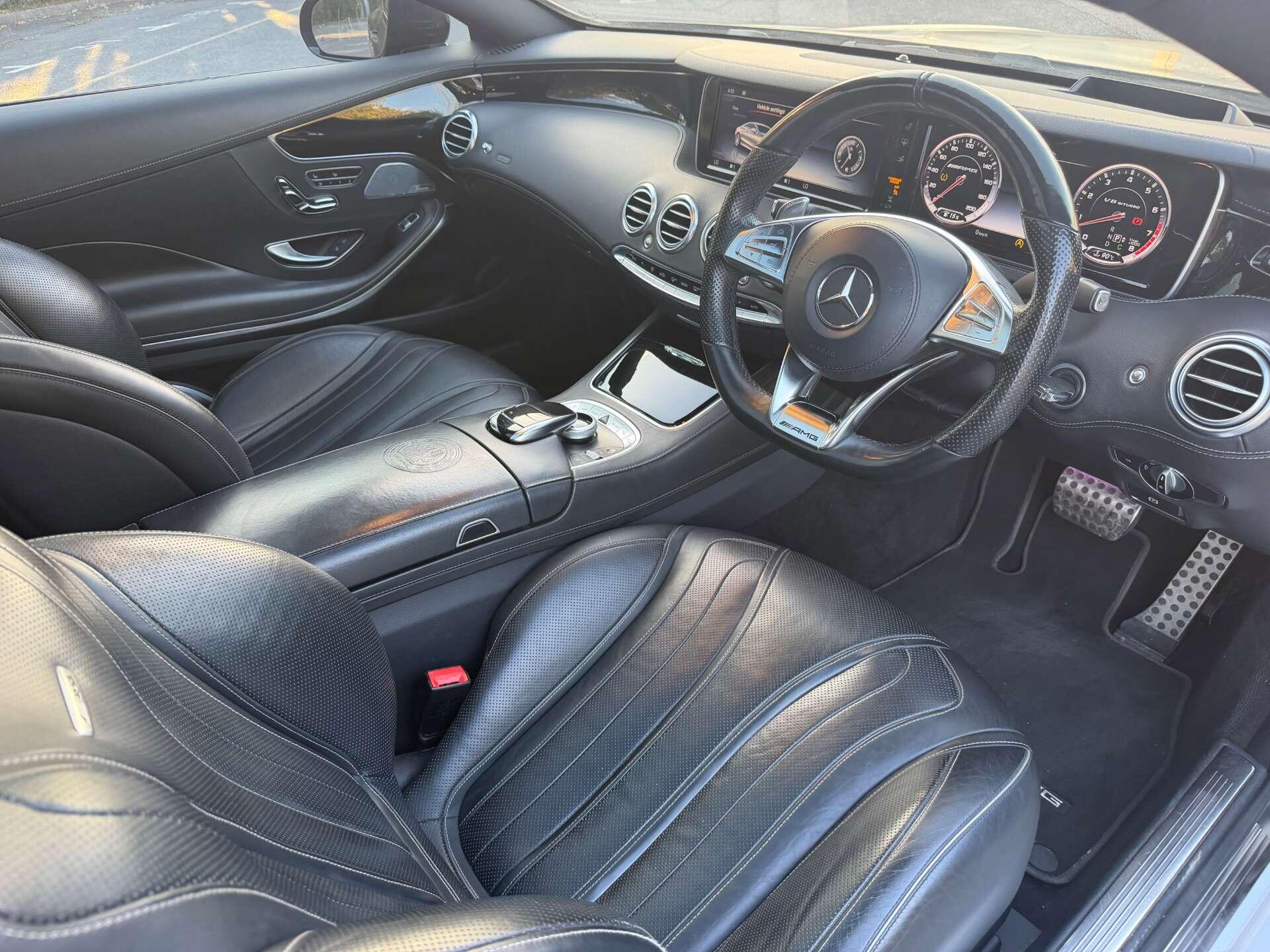 Mercedes-Benz S-Class view 22