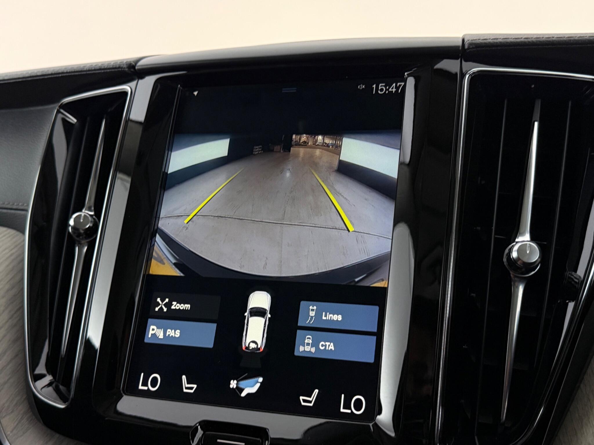 Volvo XC60 view 31