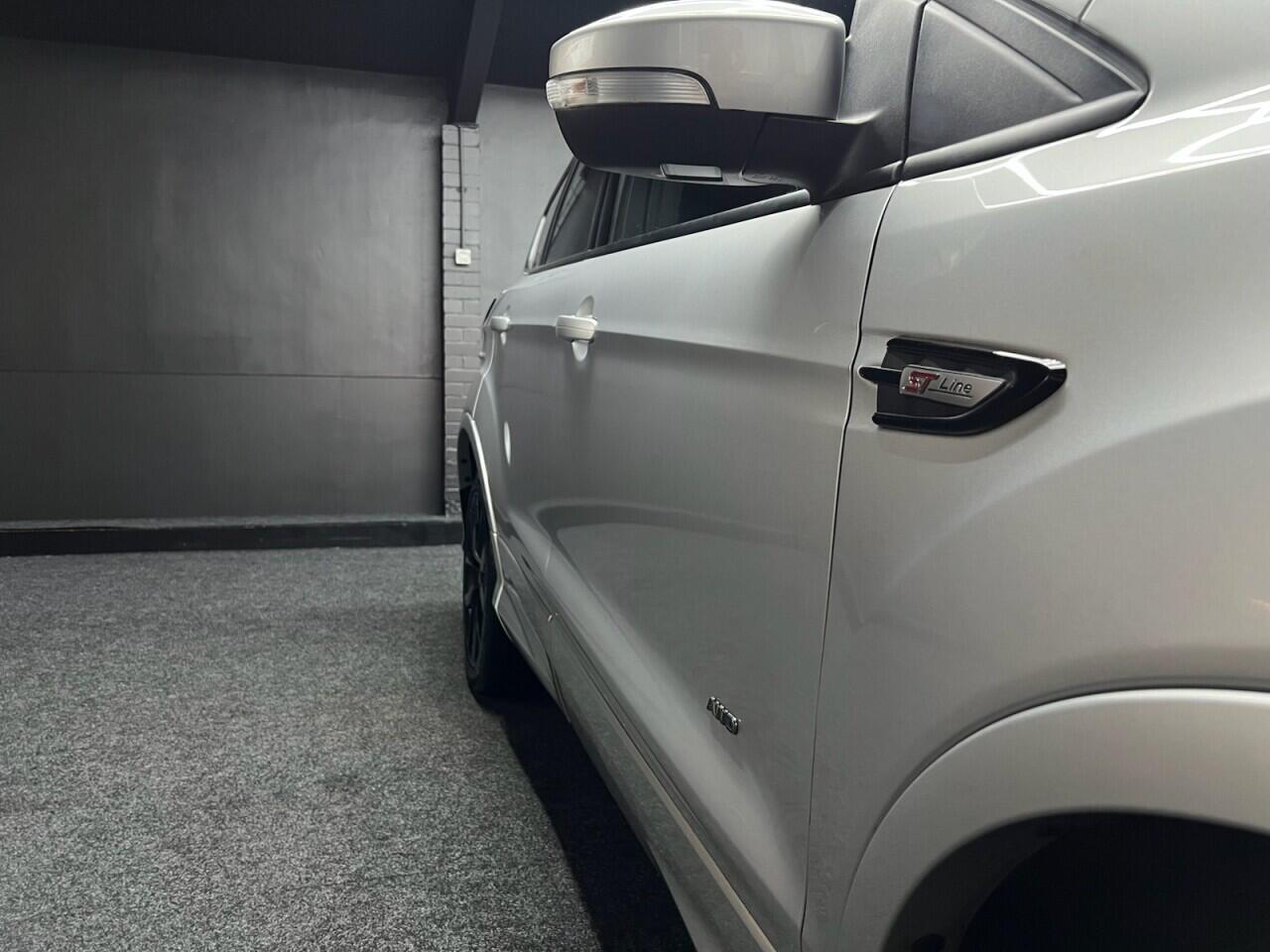 Ford Kuga view 18