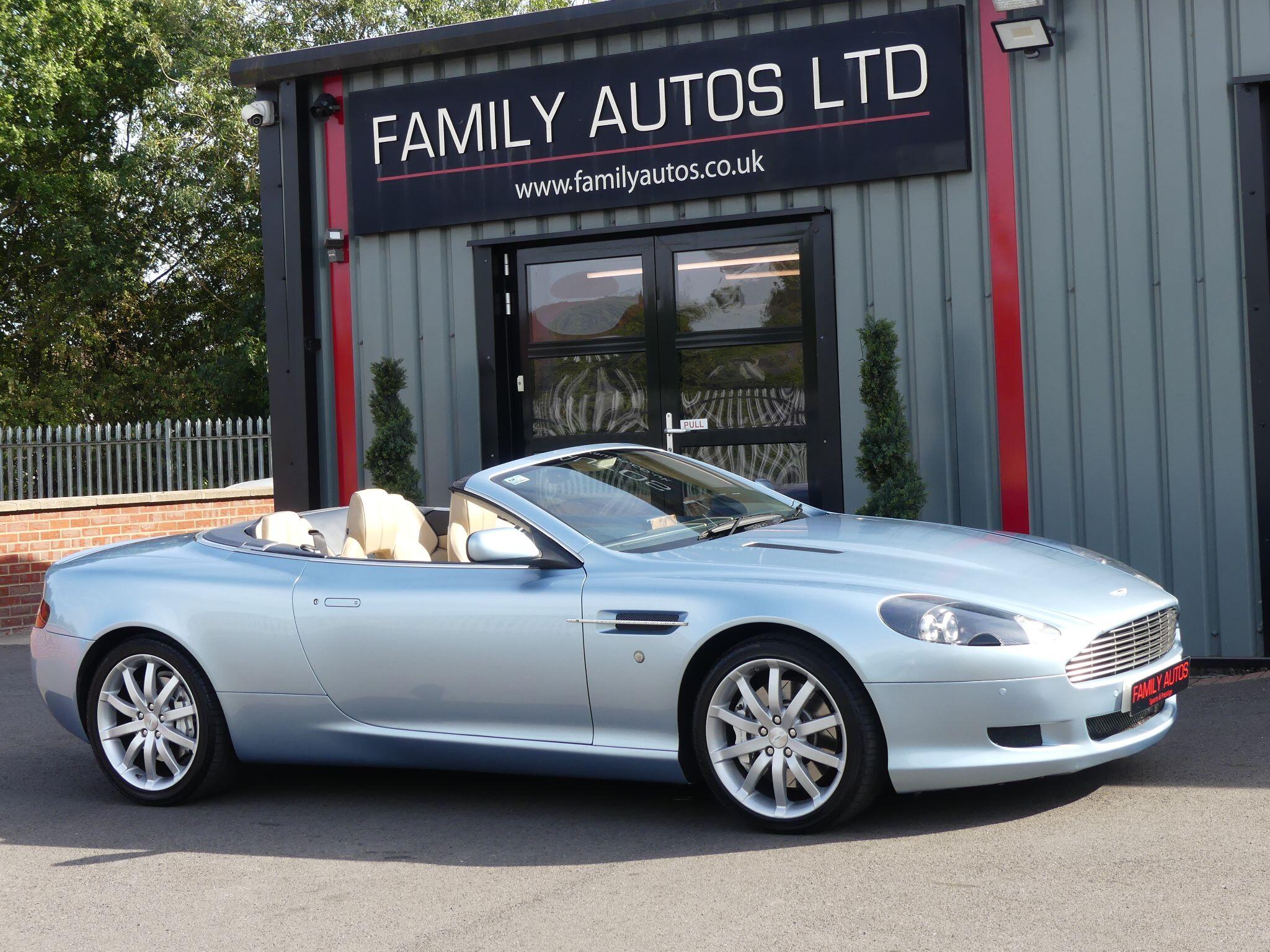 Aston Martin DB9 view 5