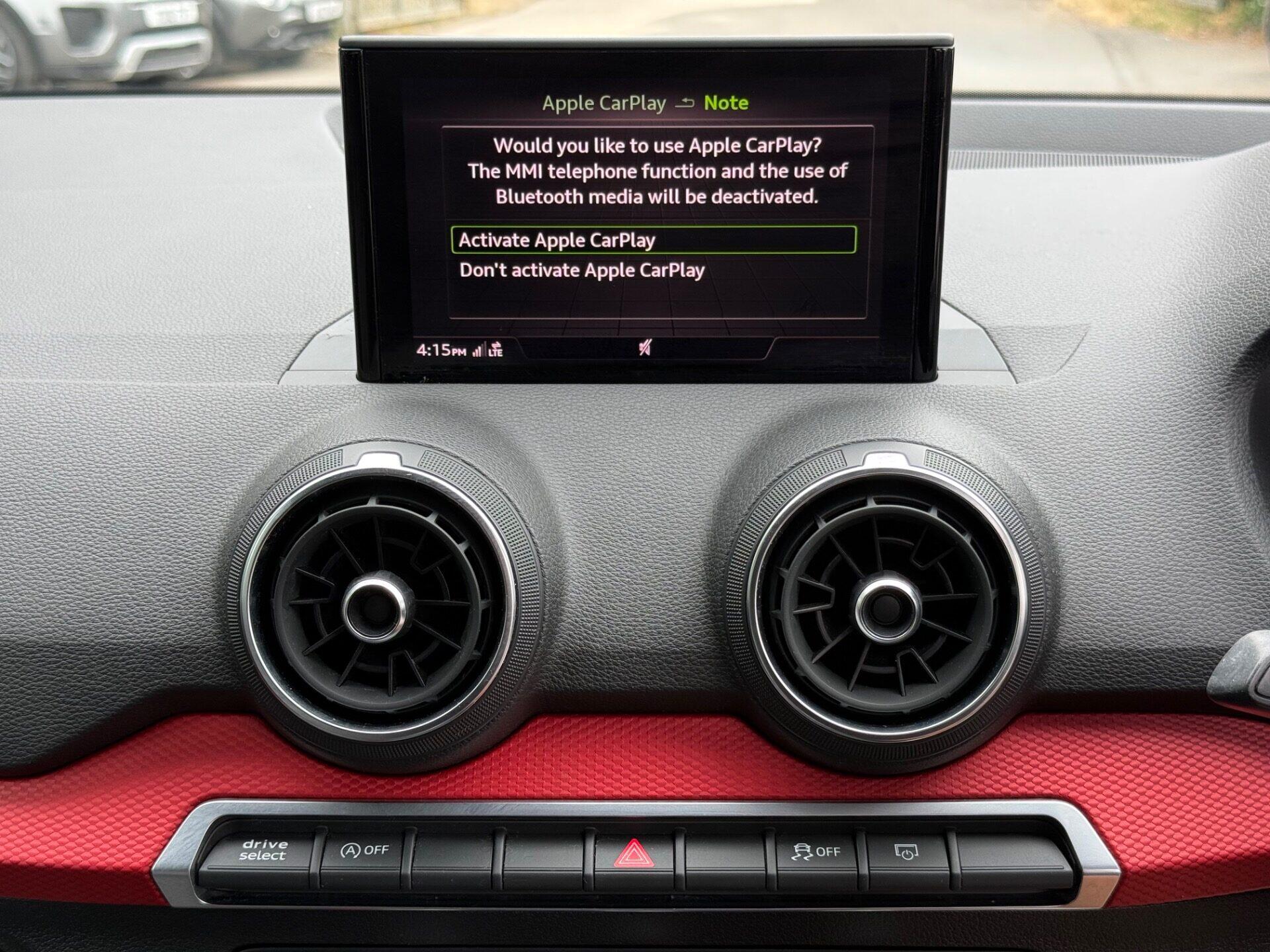 Audi Q2 view 41