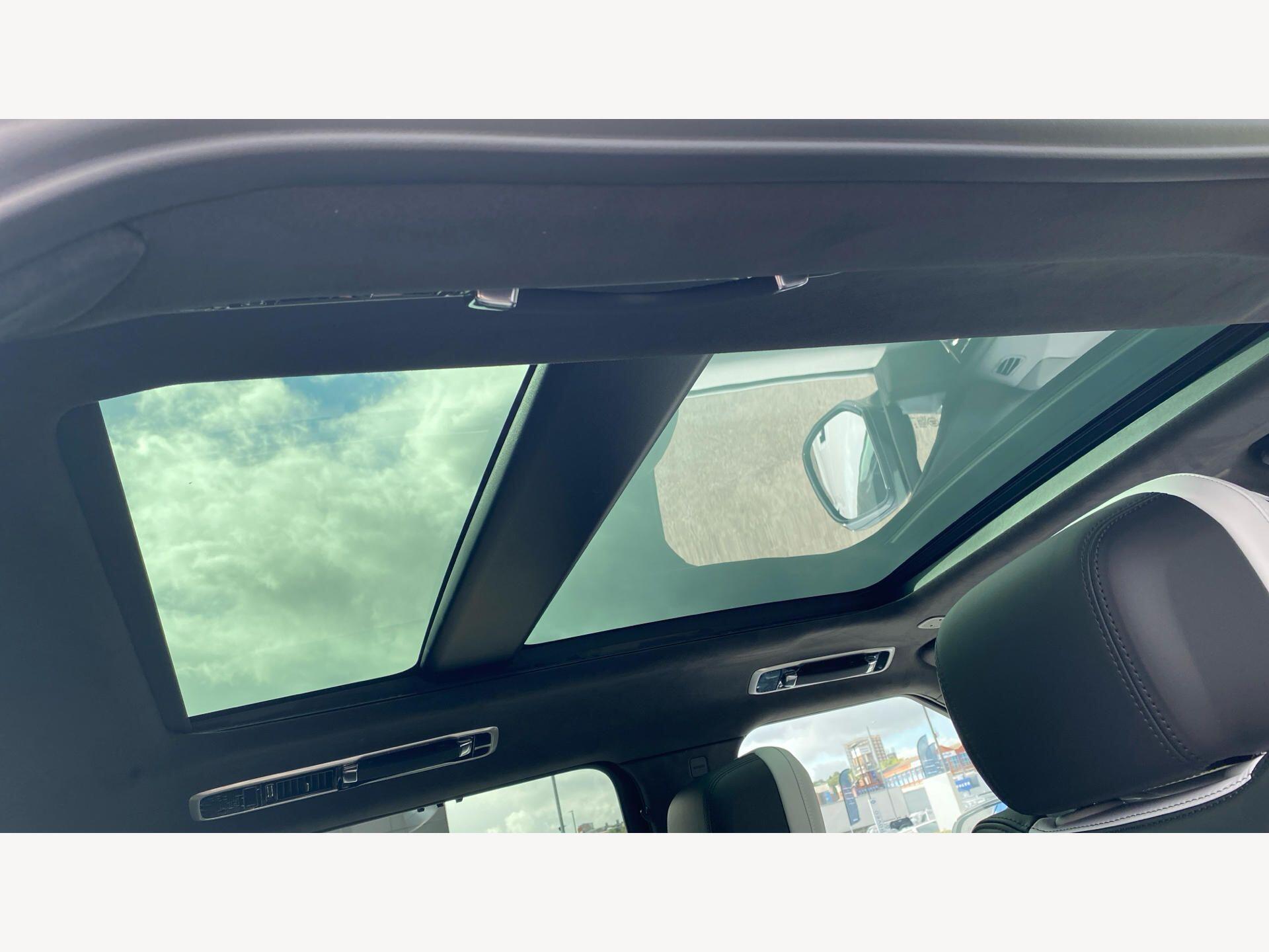 Land Rover Range Rover Sport view 26