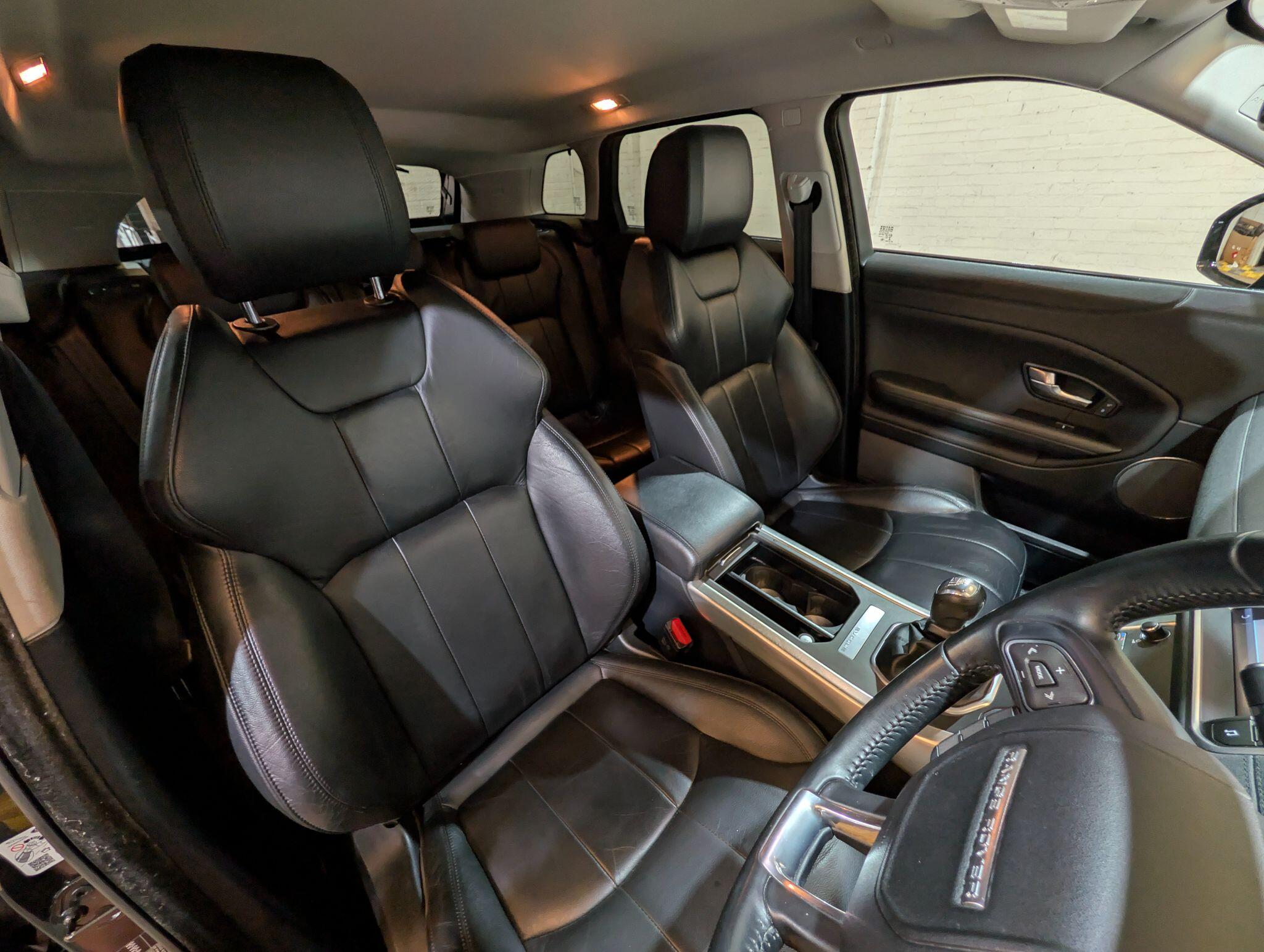 Land Rover Range Rover Evoque view 8