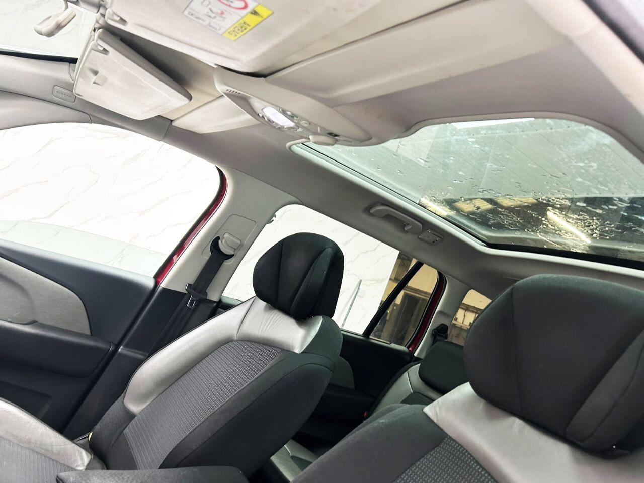 Citroen Grand C4 Spacetourer view 14