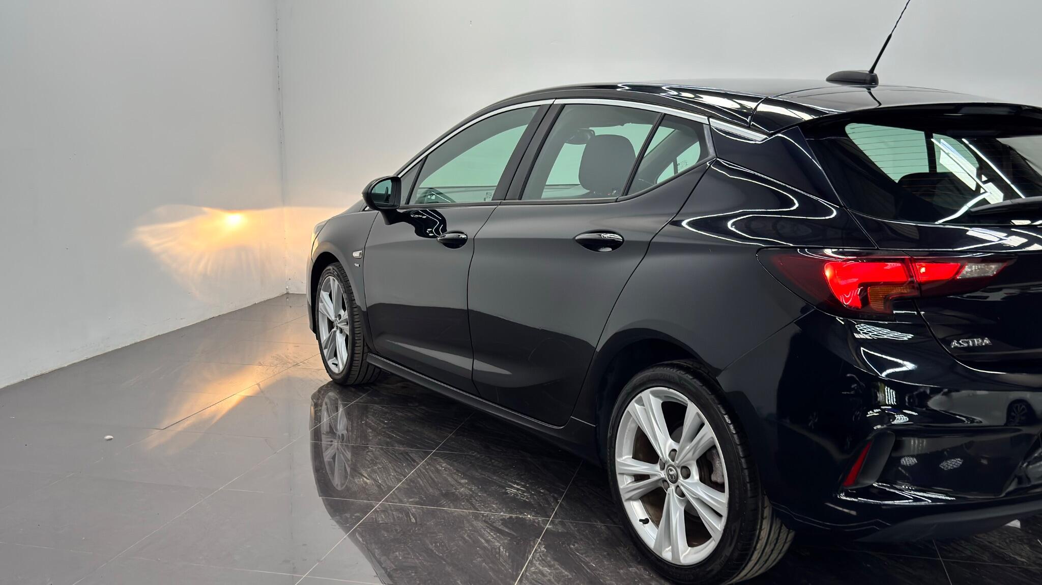 Vauxhall Astra view 43