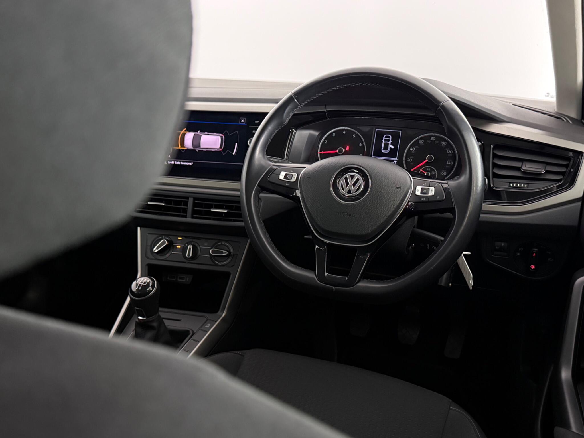 Volkswagen Polo view 12