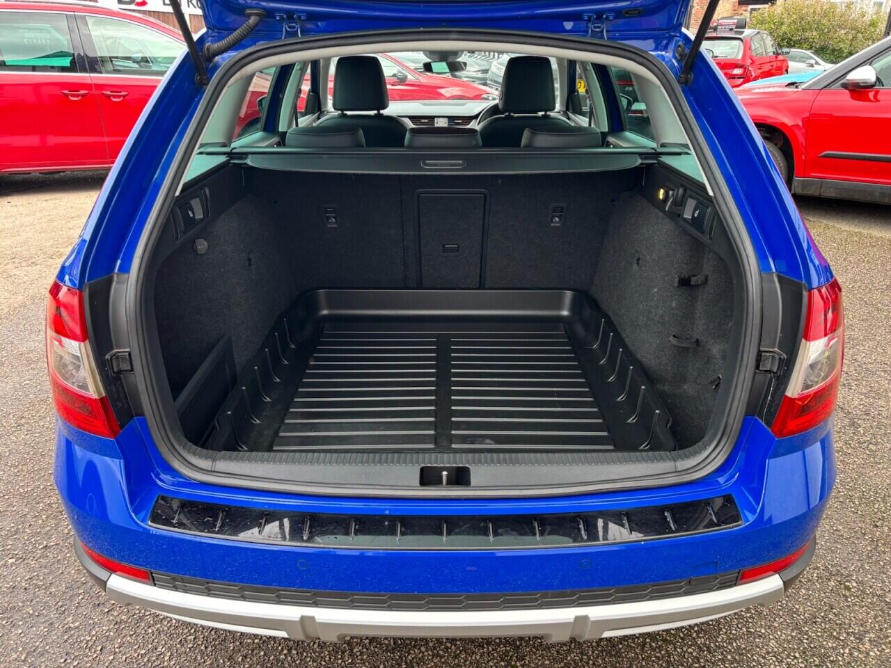 Skoda Octavia view 13