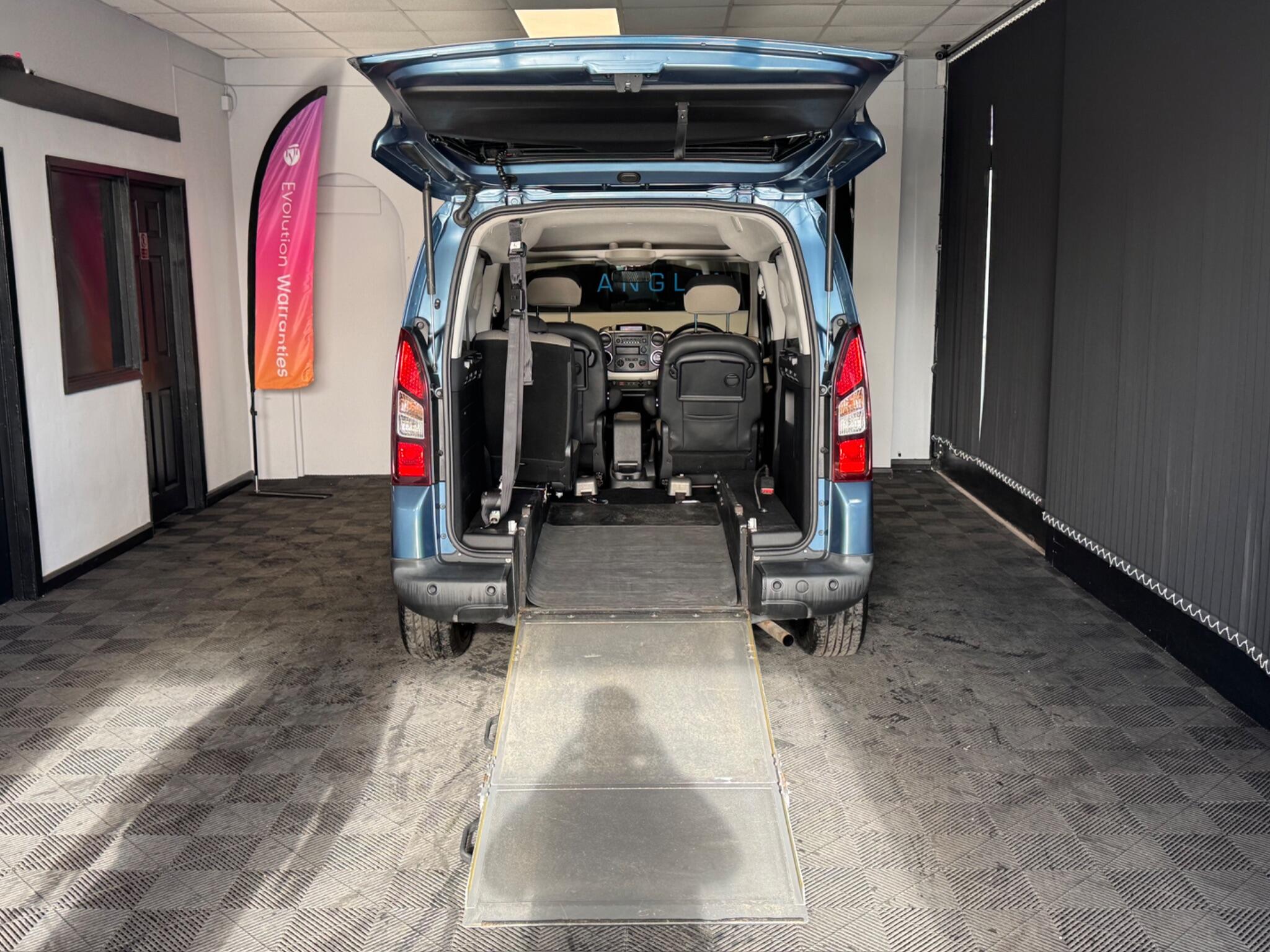 2014 Citroen Berlingo 1.6 e-HDi Airdream XTR Multispace MPV ETG6 Euro 5 (s/s) 5dr • 41,000 miles image 3