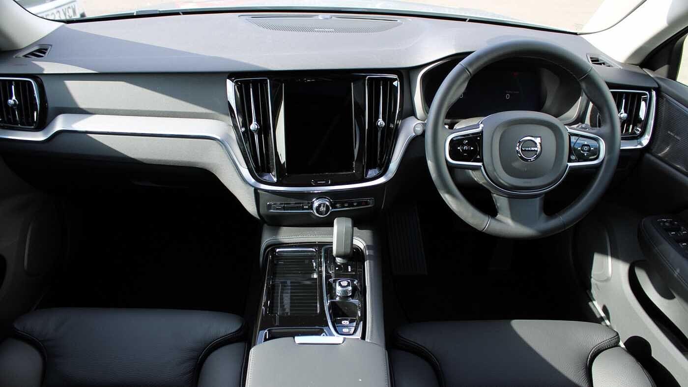 Volvo V60 view 5