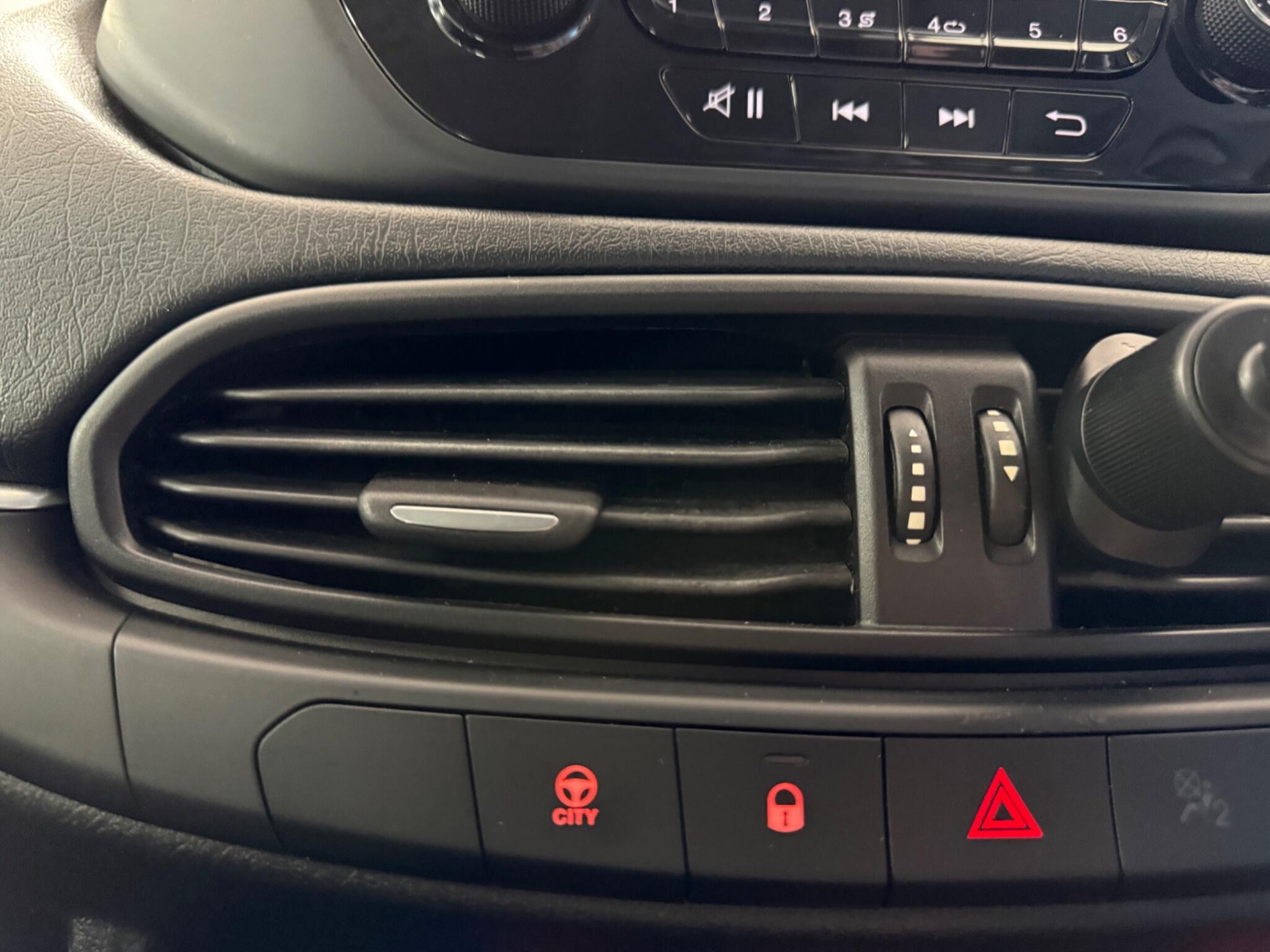 Fiat Tipo view 7