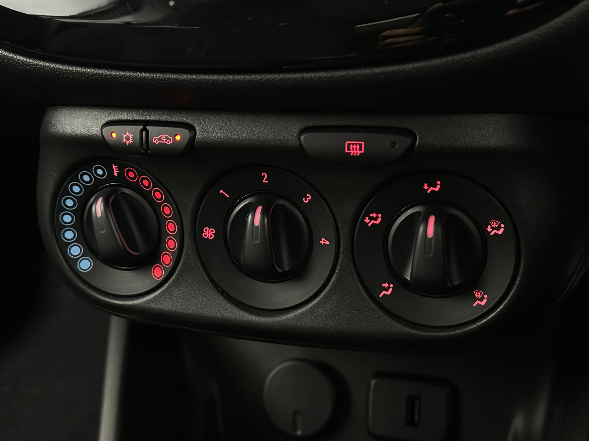 Vauxhall Corsa view 21