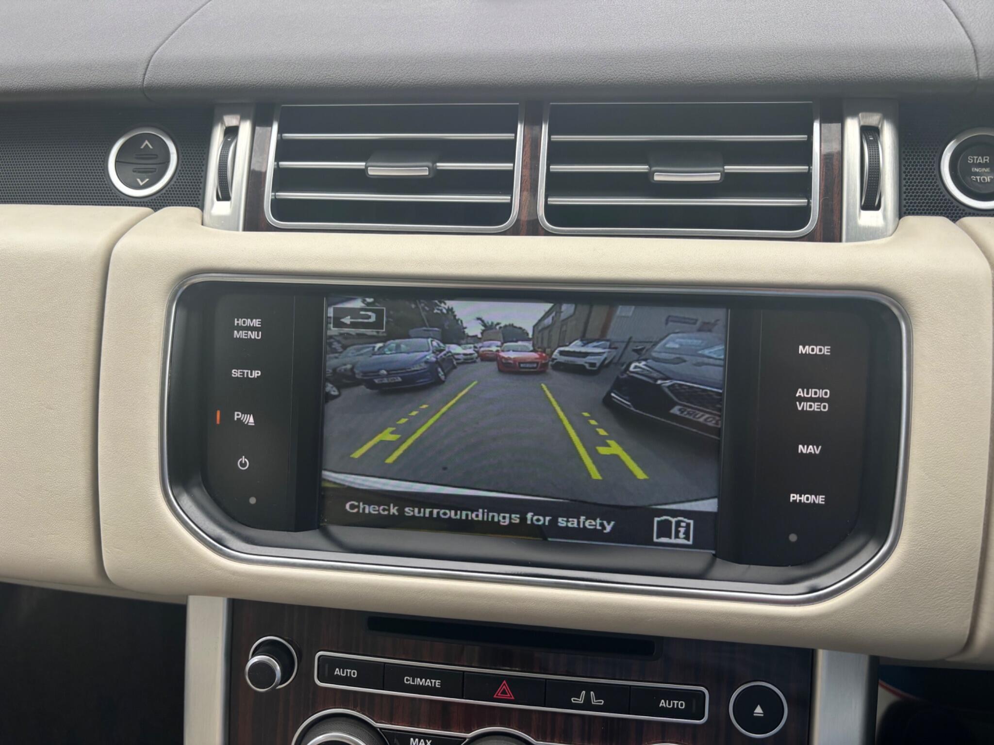 Land Rover Range Rover view 38