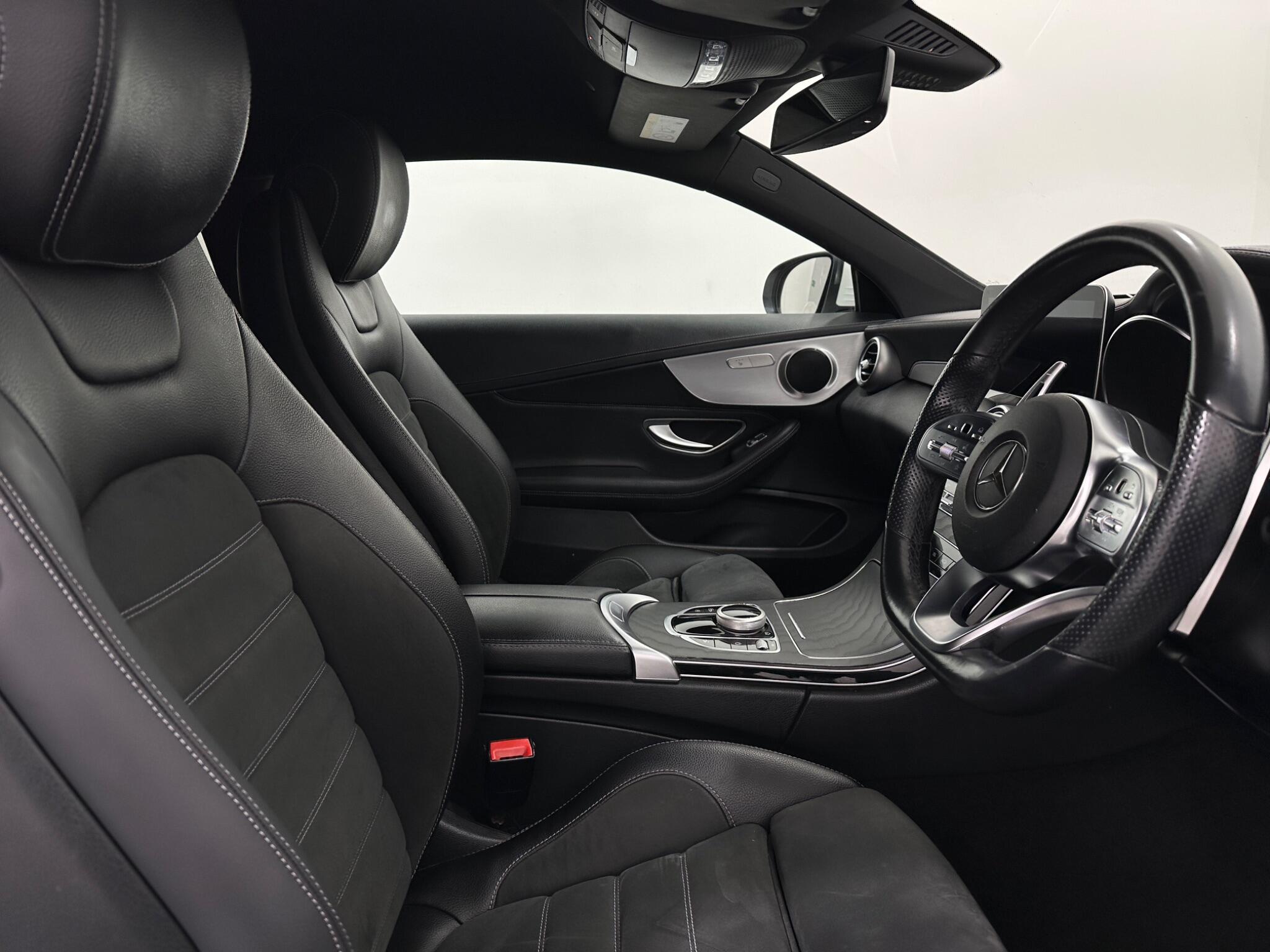Mercedes-Benz C-Class view 34