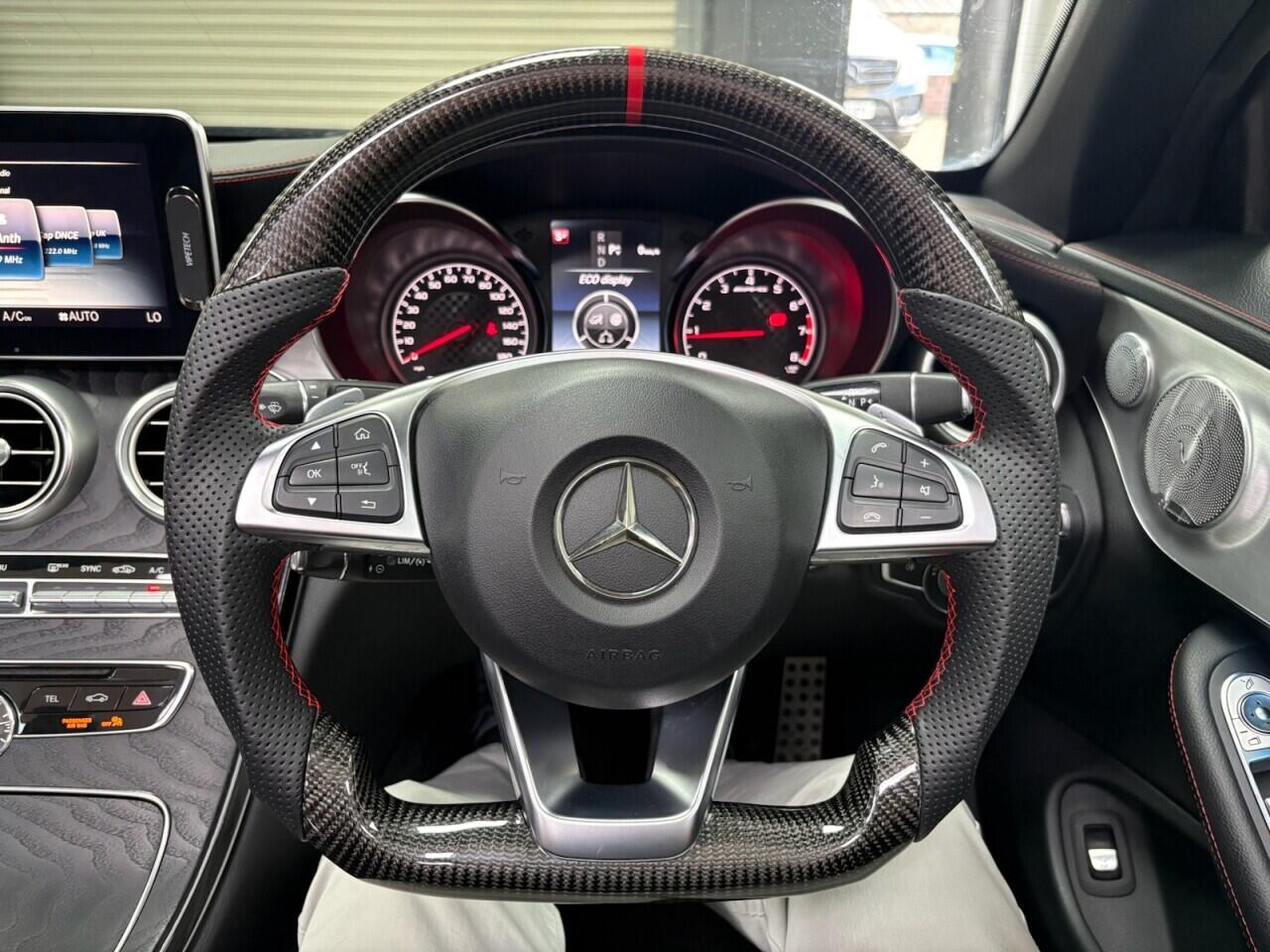 Mercedes-Benz C-Class view 24