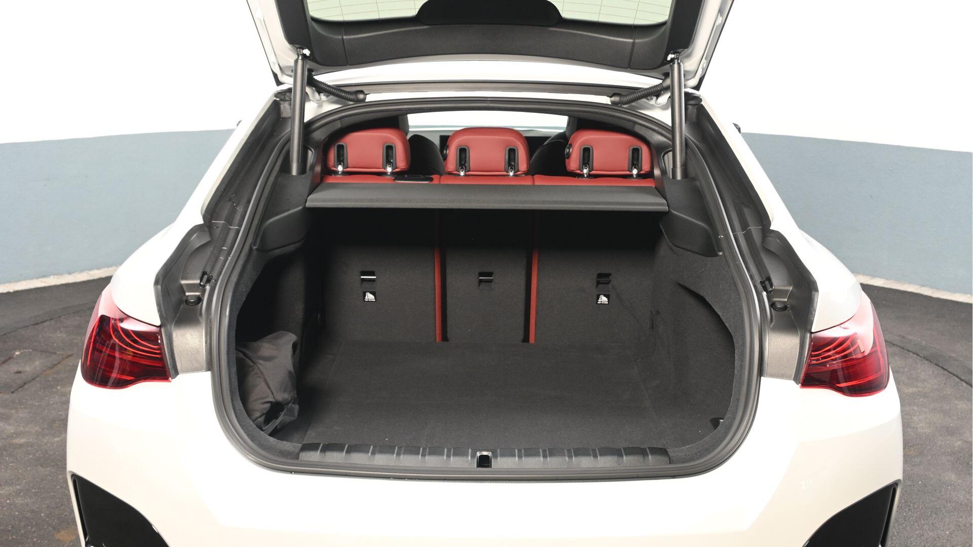 BMW i4 view 13