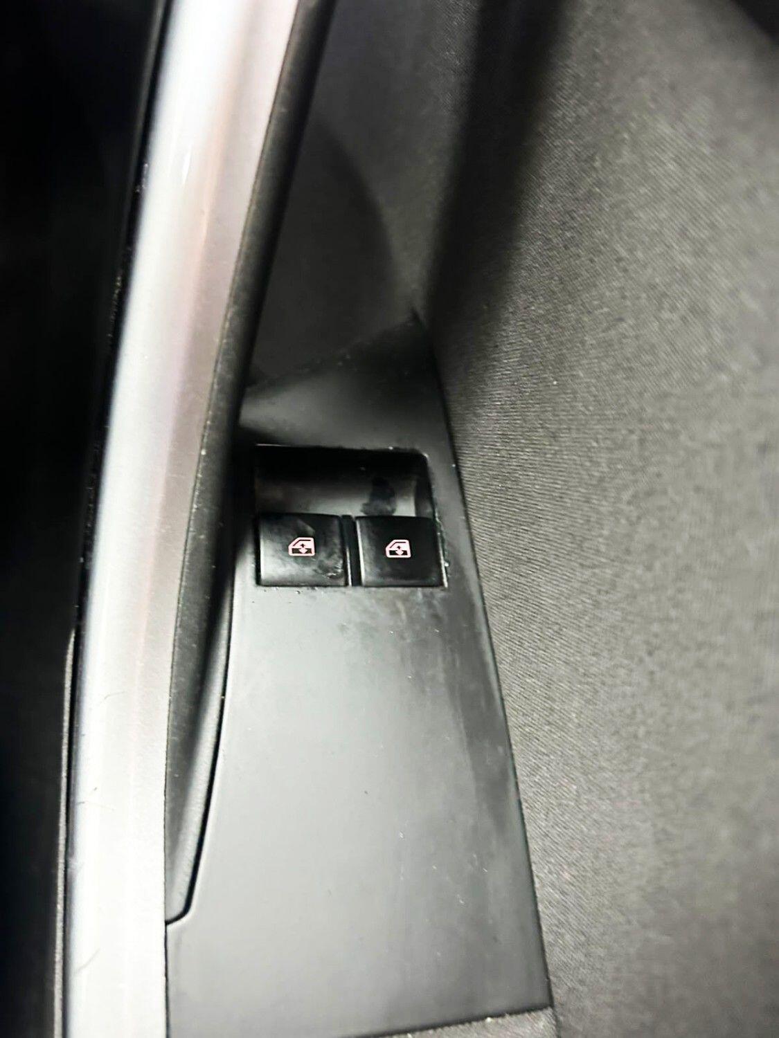 Vauxhall Astra view 19