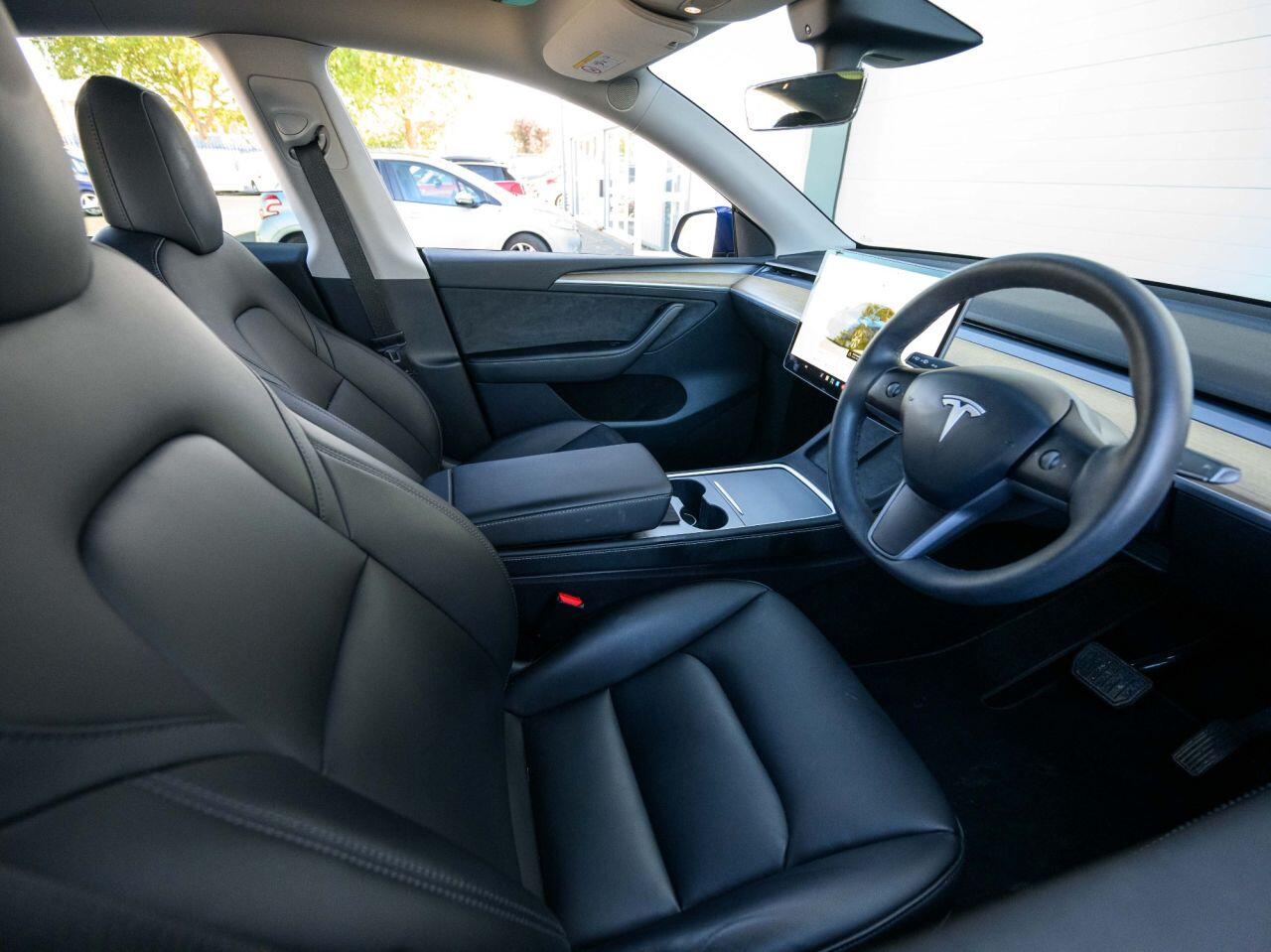 Tesla Model Y view 9