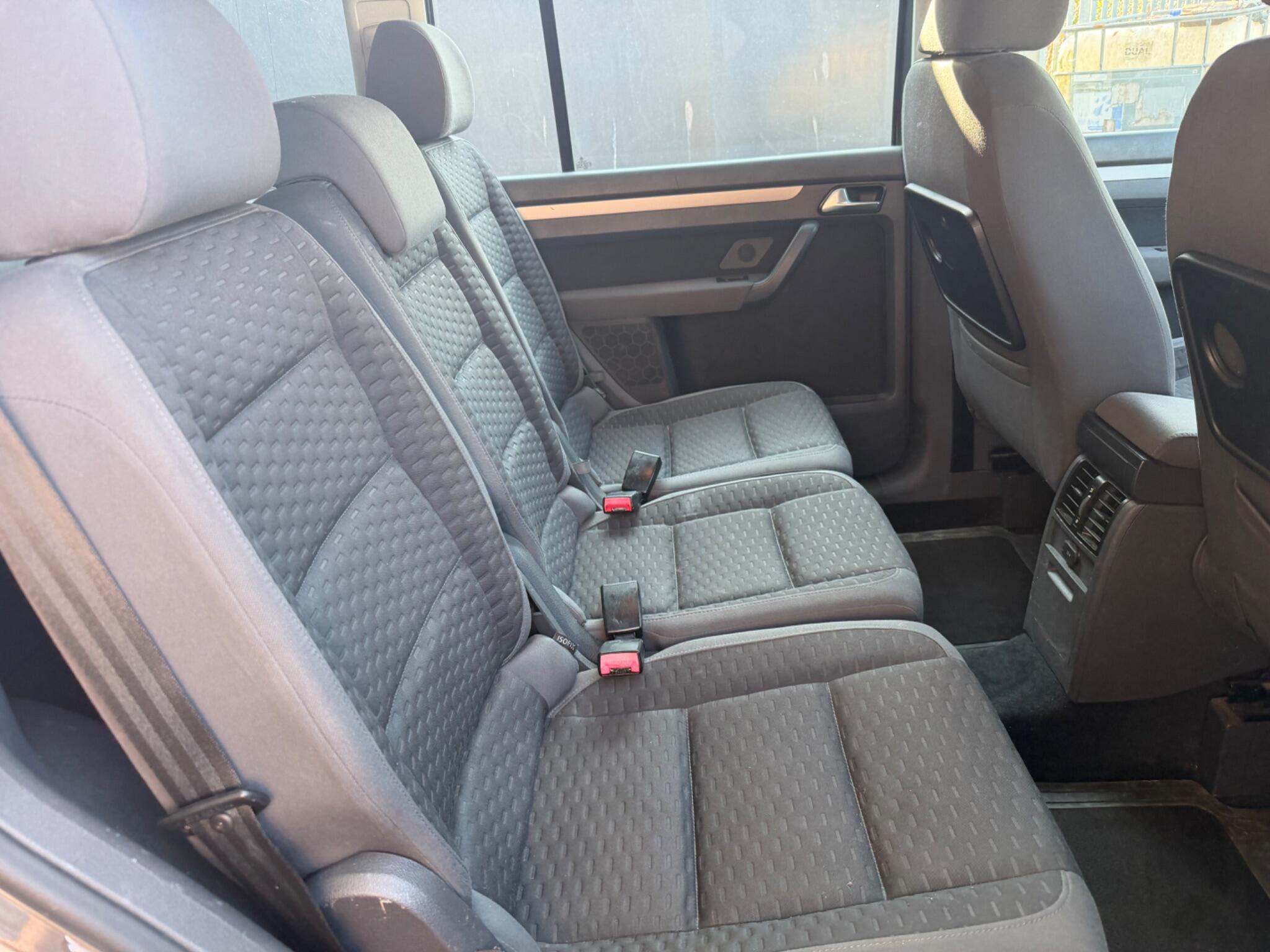 Volkswagen Touran view 5