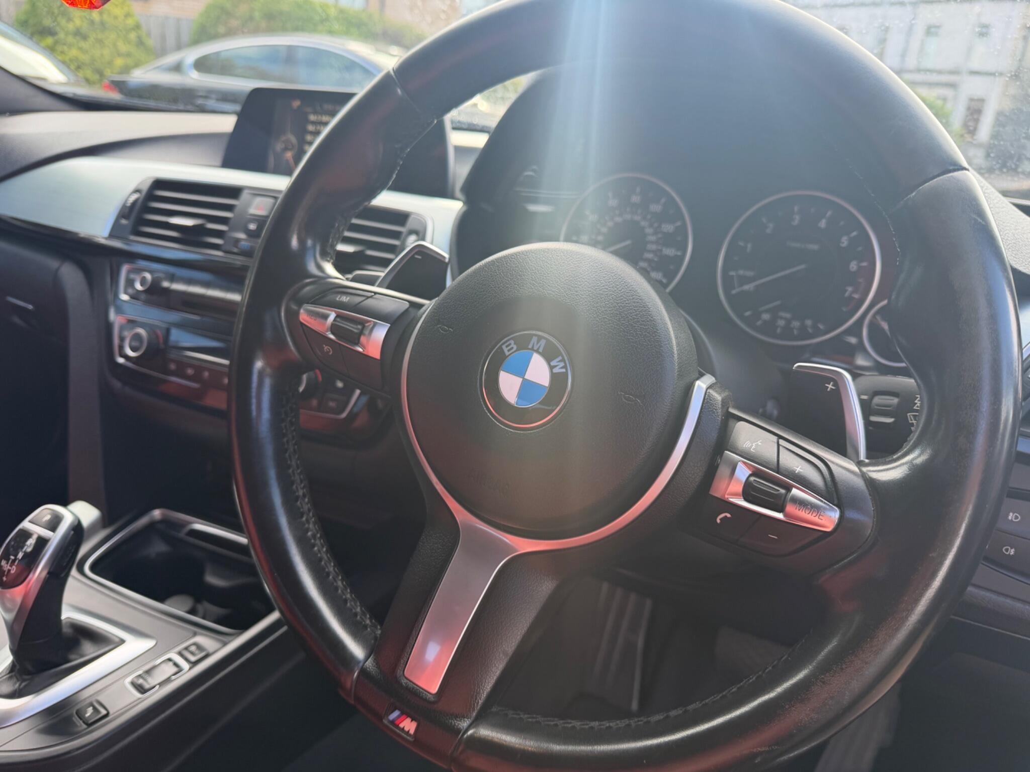 BMW 3 Series view 19