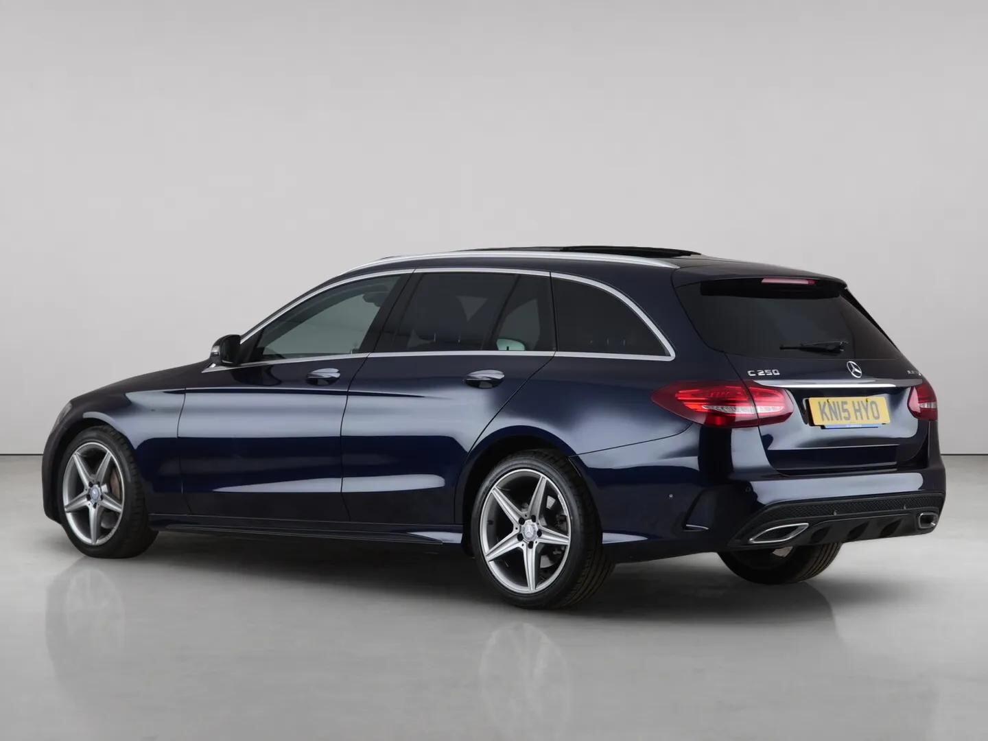 Mercedes-Benz C-Class view 9